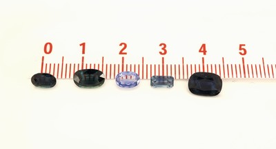 26900089b - Lot lose Saphire, zus. ca. 32.36 ct, überwiegend ovalfacett., einige im ...