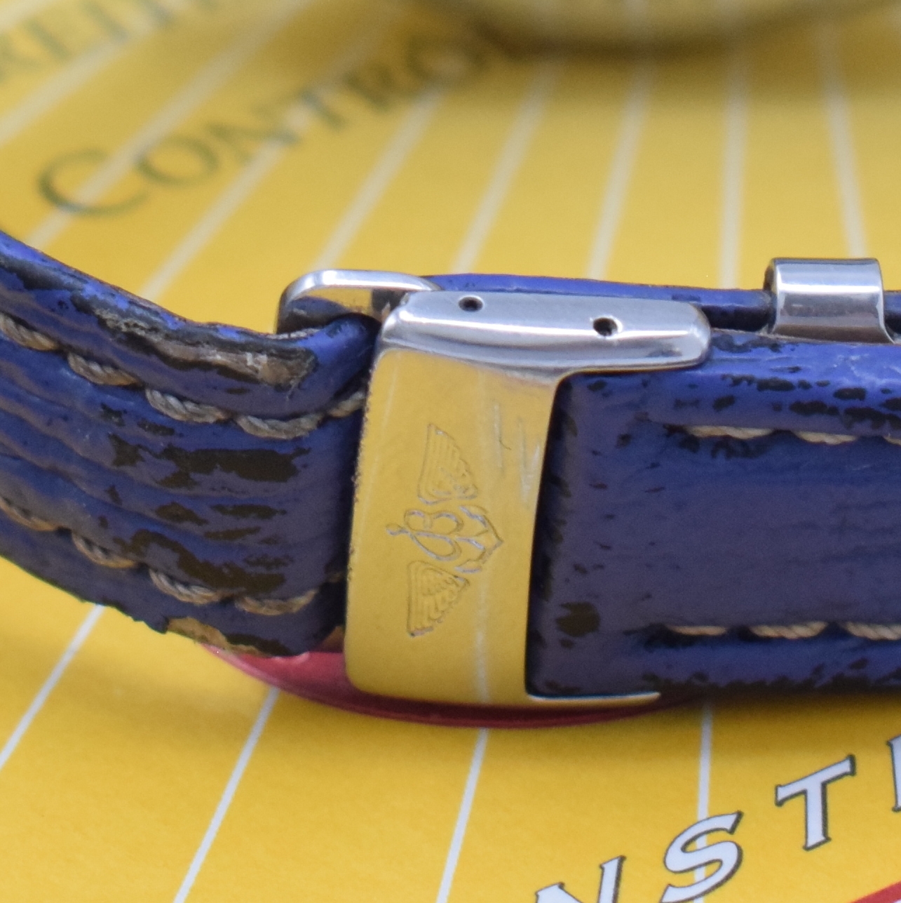 Detail b: BREITLING Armbandchronograph Modellserie Chronomat in Chronometerqualität Referenz B13352, Schweiz verk. lt. Pap. 04/2003, Automatik, ...