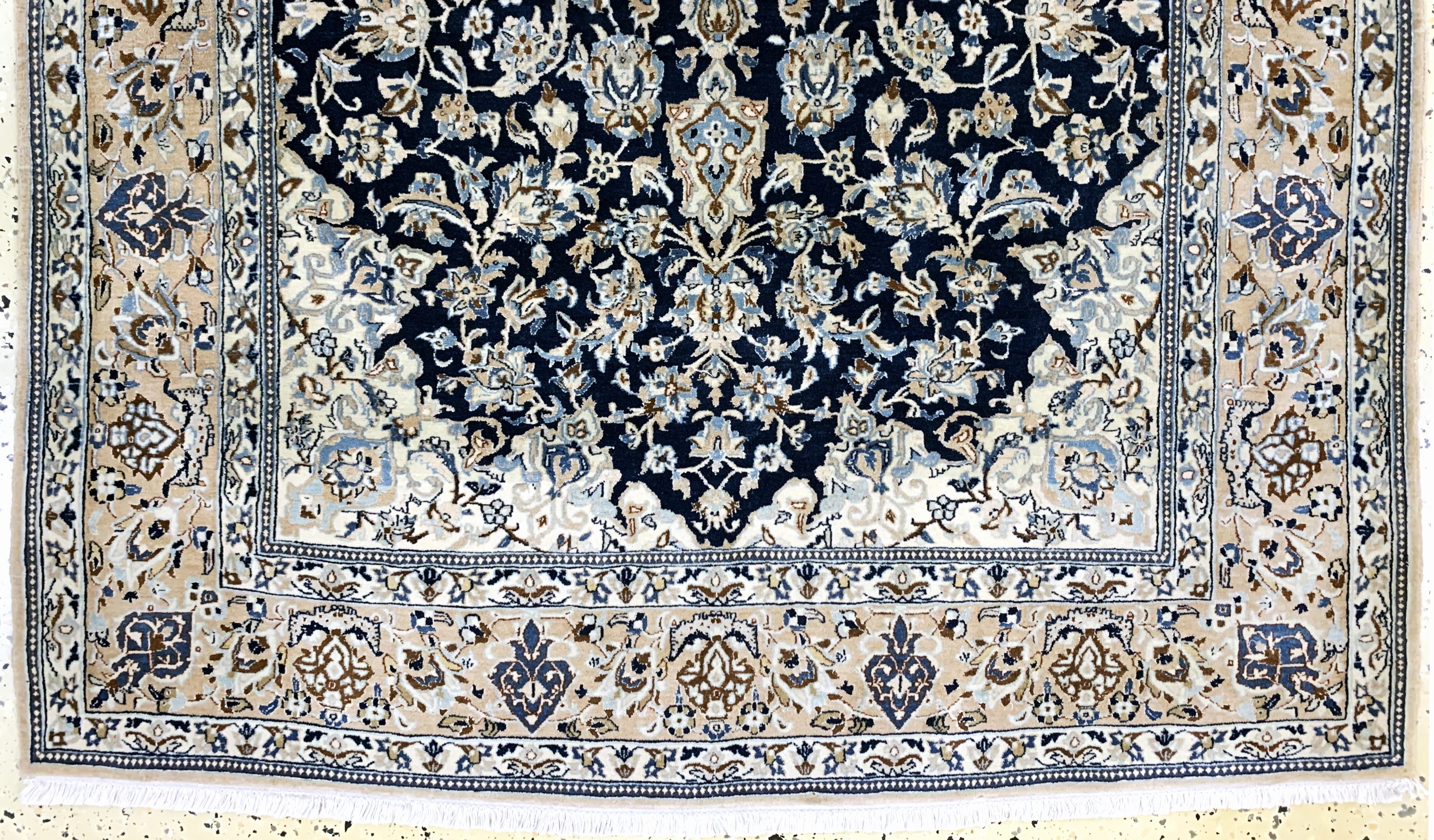 Detail c: Nain fein(6 La), Persien, Mitte 20-Jhd, Korkwolle mit Seide, ca. 193 x 120 cm, ca. 1,0Mio. Kn/qm, EHZ: 2