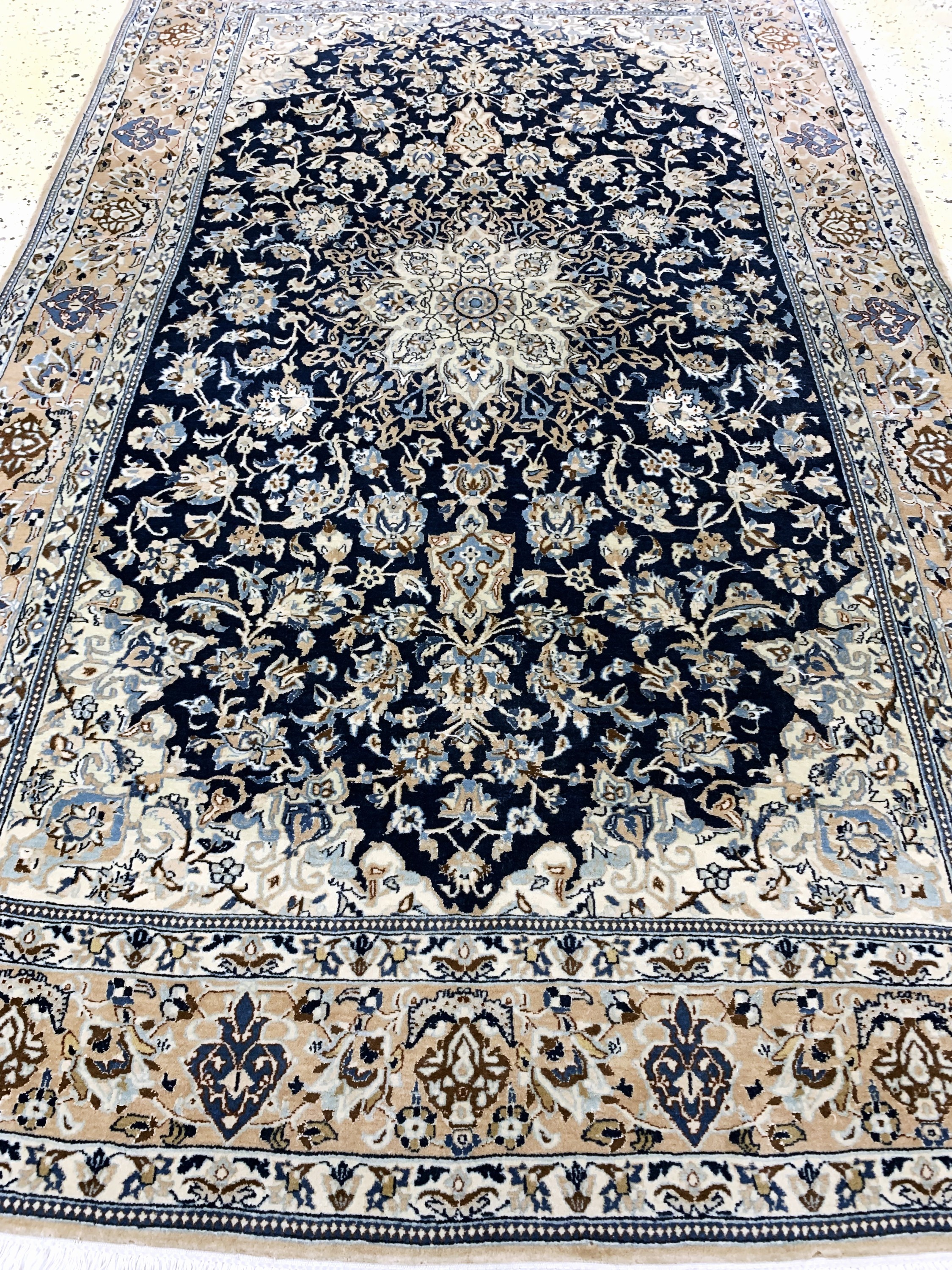 Detail d: Nain fein(6 La), Persien, Mitte 20-Jhd, Korkwolle mit Seide, ca. 193 x 120 cm, ca. 1,0Mio. Kn/qm, EHZ: 2