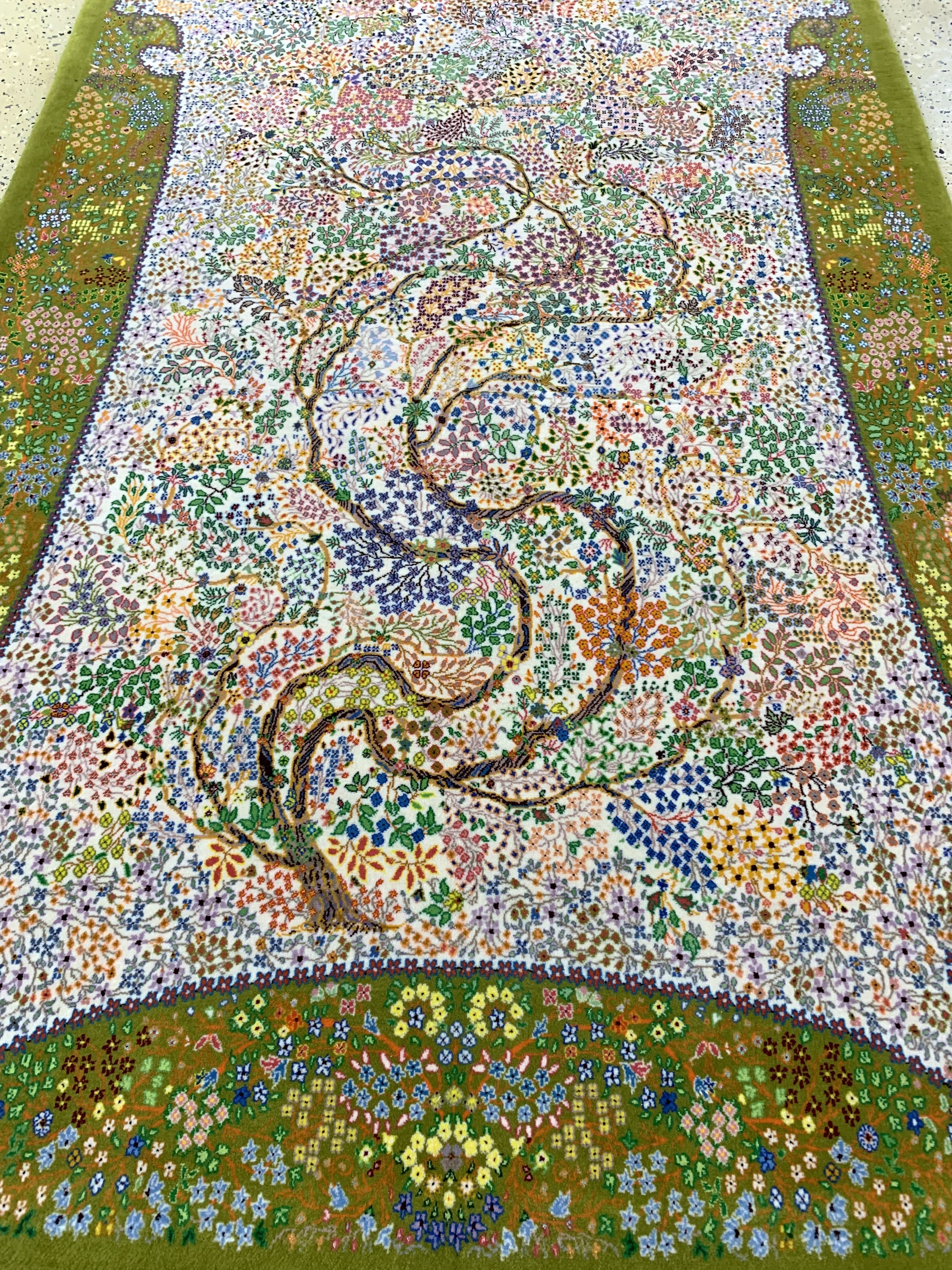 Detail e: Ghom Kork sehr fein, Persien, Ende 20.Jhd, Korkwolle mit und auf Seide, ca. 206 x 135 cm,ca. 1,0 Mio. Kn/qm, EHZ:(nahezu Neuwertig).