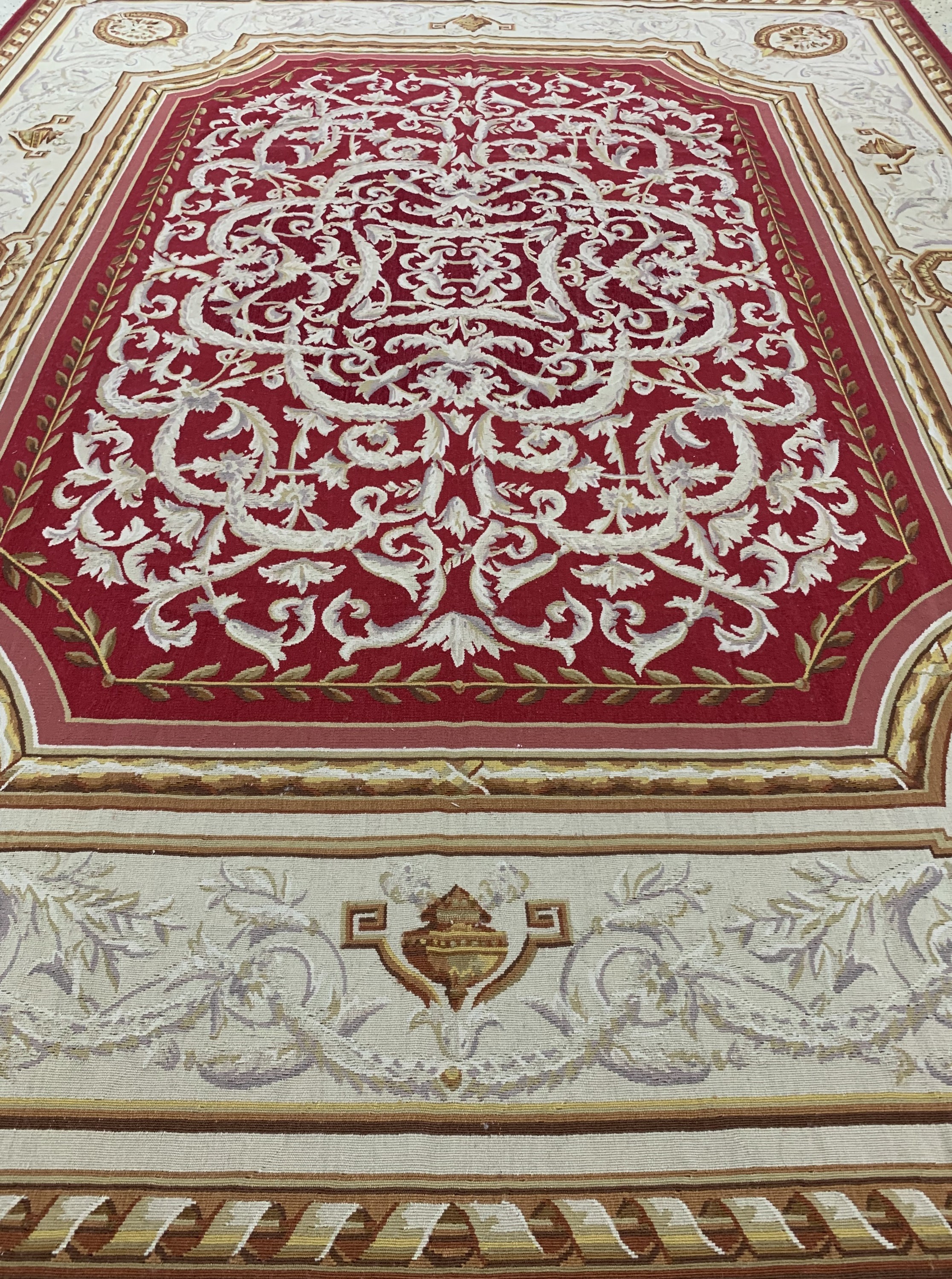Detail g: Aubusson flachgwewebt, China, Ende 20.Jhd, Wolle auf Baumwolle, ca. 303 x 230 cm, EHZ:(nahezu Neuwertig)