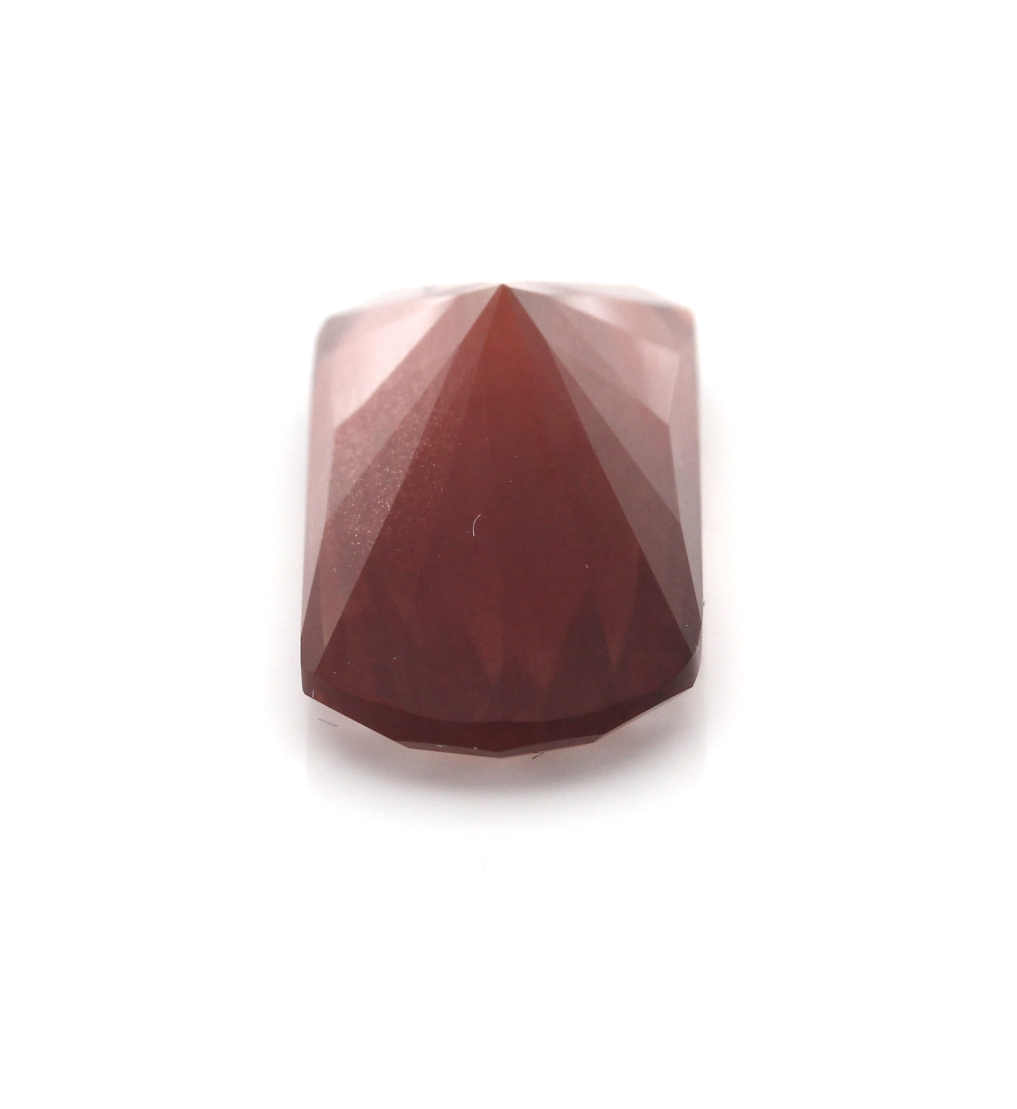 Detail b: Loser Oregon Sunstone, ca. 9.47 ct, ovalfacett.