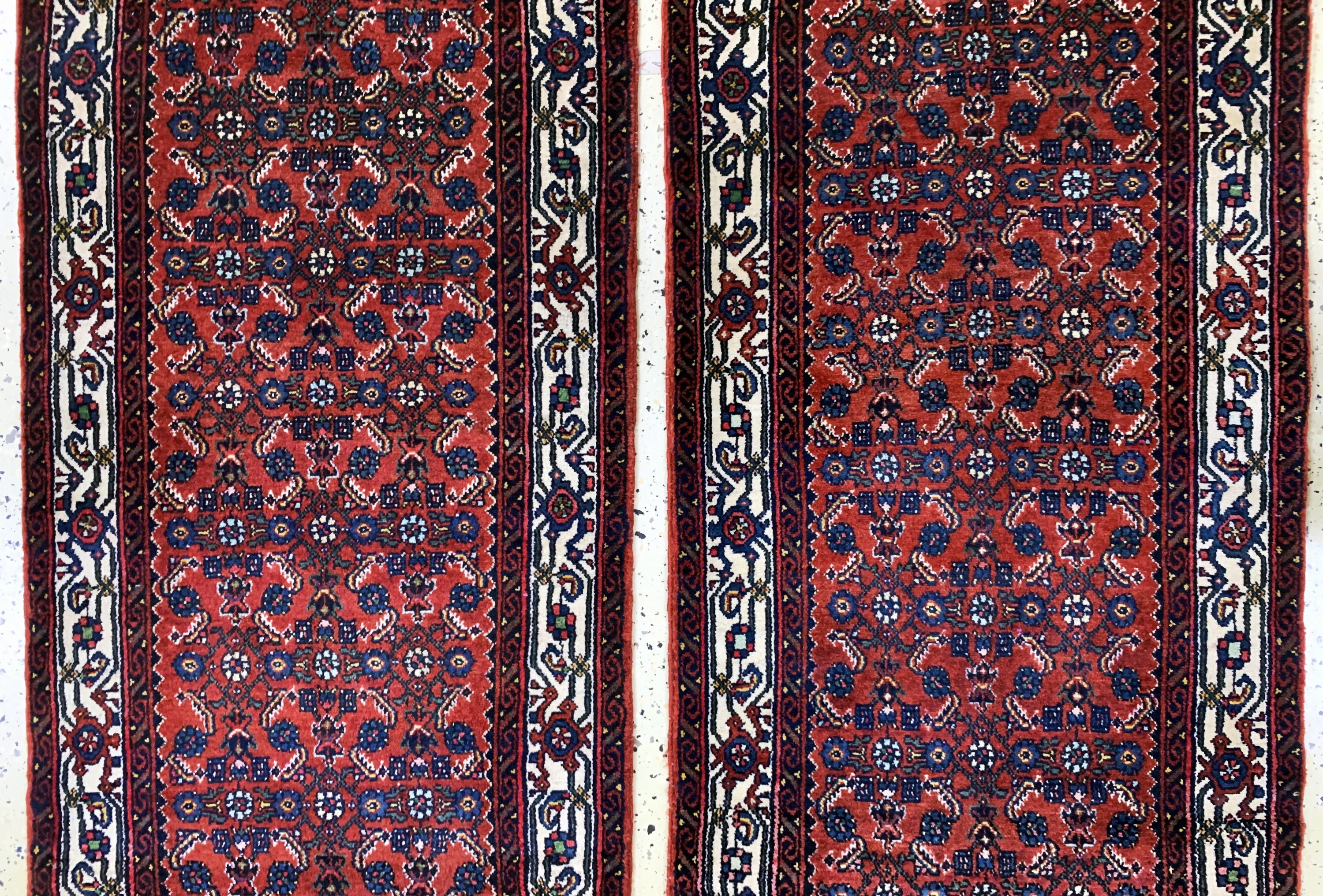 Detail c: 1 paar Serabend fein, Persien, Mitte 20.Jhd, Wolle auf Baumwolle, ca. 400 x 78 cm, EHZ:(nahezu Neuwertig).
