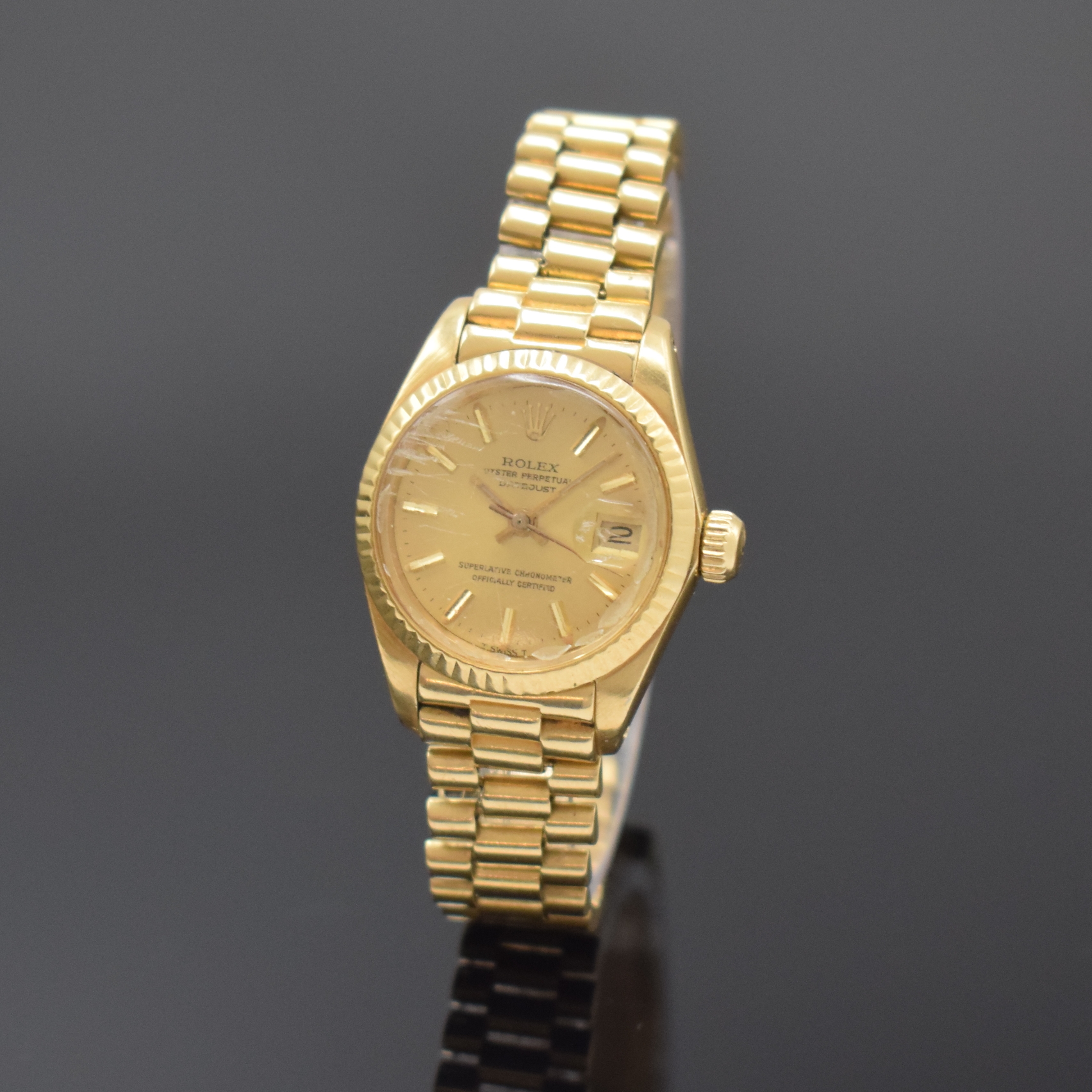 ROLEX Damenarmbanduhr Oyster Perpetual Datejust in GG 750/000 Referenz 6917, Chronometer der Superlative, Präsidentband m. Faltschl., Boden u. Krone ...