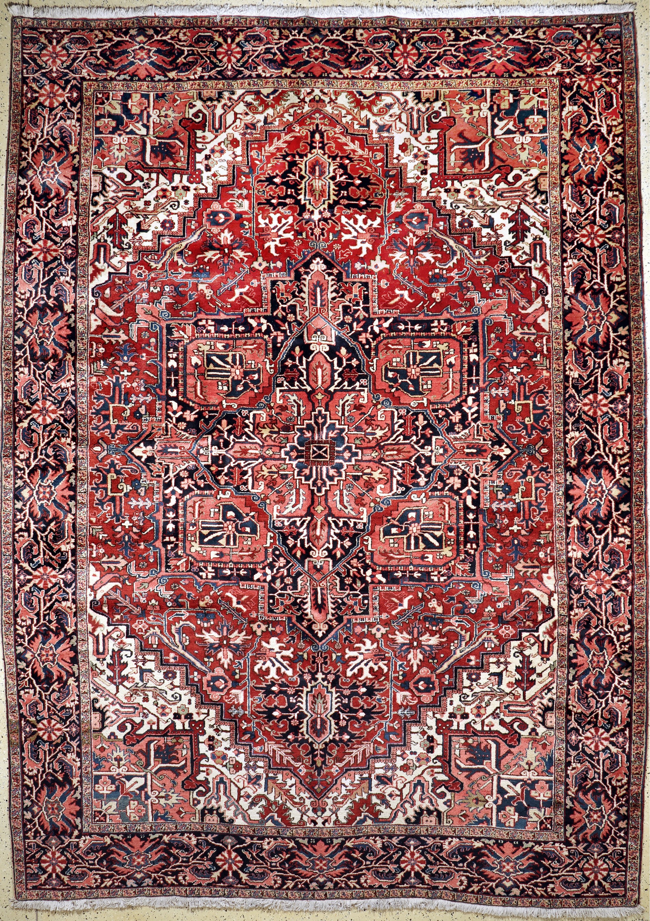 Heriz alt, Persien, Mitte 20.Jhd, Wolle aufBaumwolle, ca. 415 x 295 cm, EHZ: 1-2