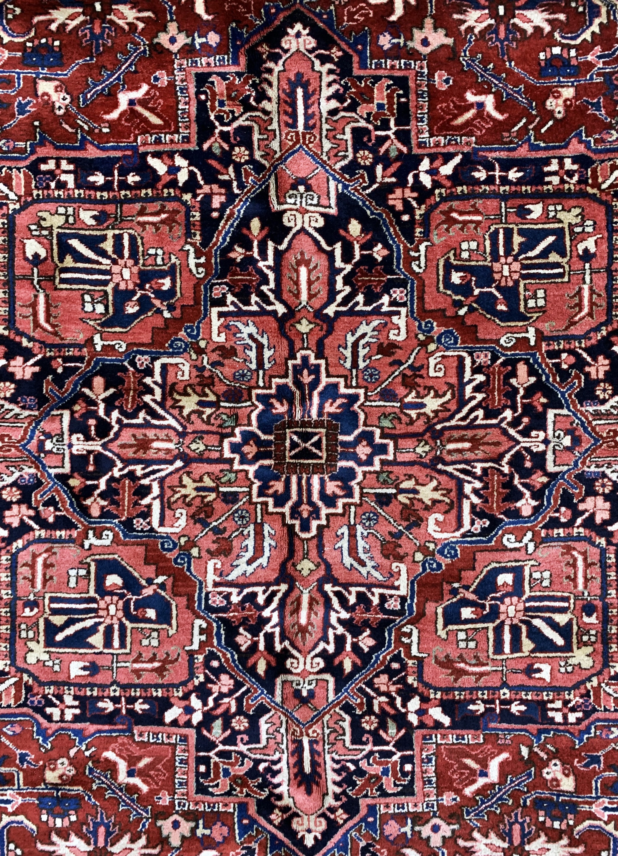 Detail c: Heriz alt, Persien, Mitte 20.Jhd, Wolle aufBaumwolle, ca. 415 x 295 cm, EHZ: 1-2