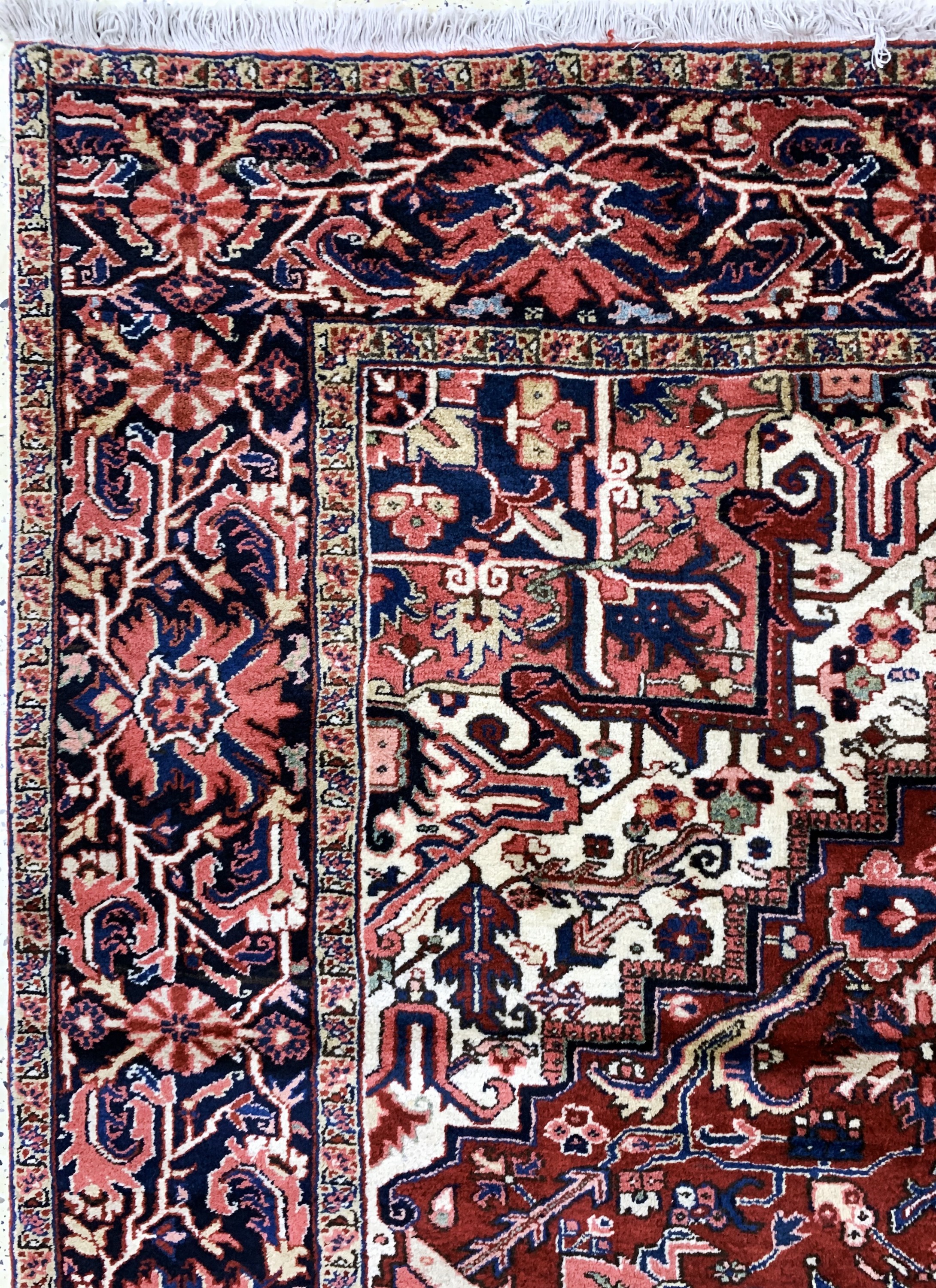 Detail d: Heriz alt, Persien, Mitte 20.Jhd, Wolle aufBaumwolle, ca. 415 x 295 cm, EHZ: 1-2