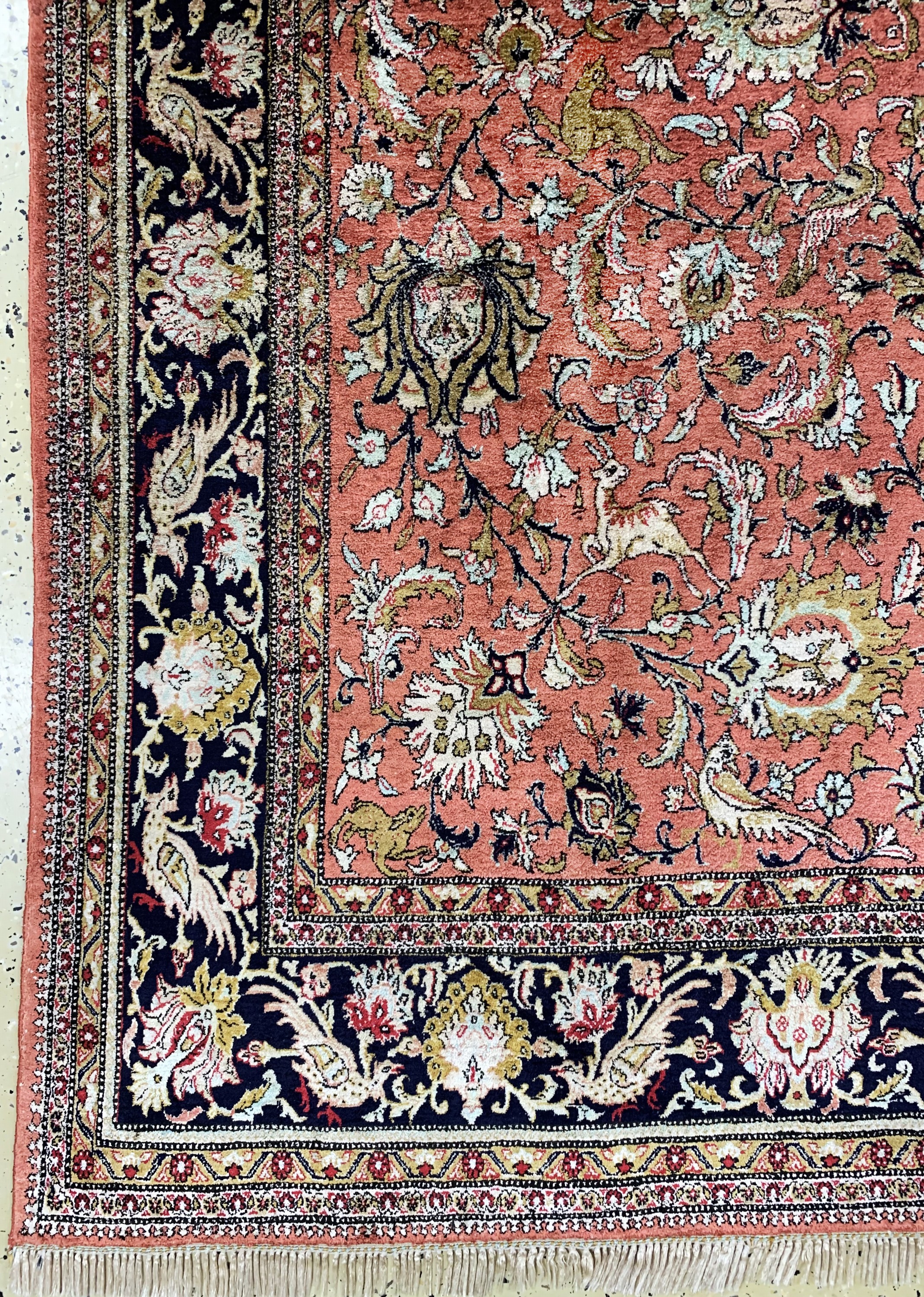 Detail b: Ghom Seide, Persien, Mitte 20.Jhd, reine Naturseide, ca. 308 x 203 cm, EHZ: 2