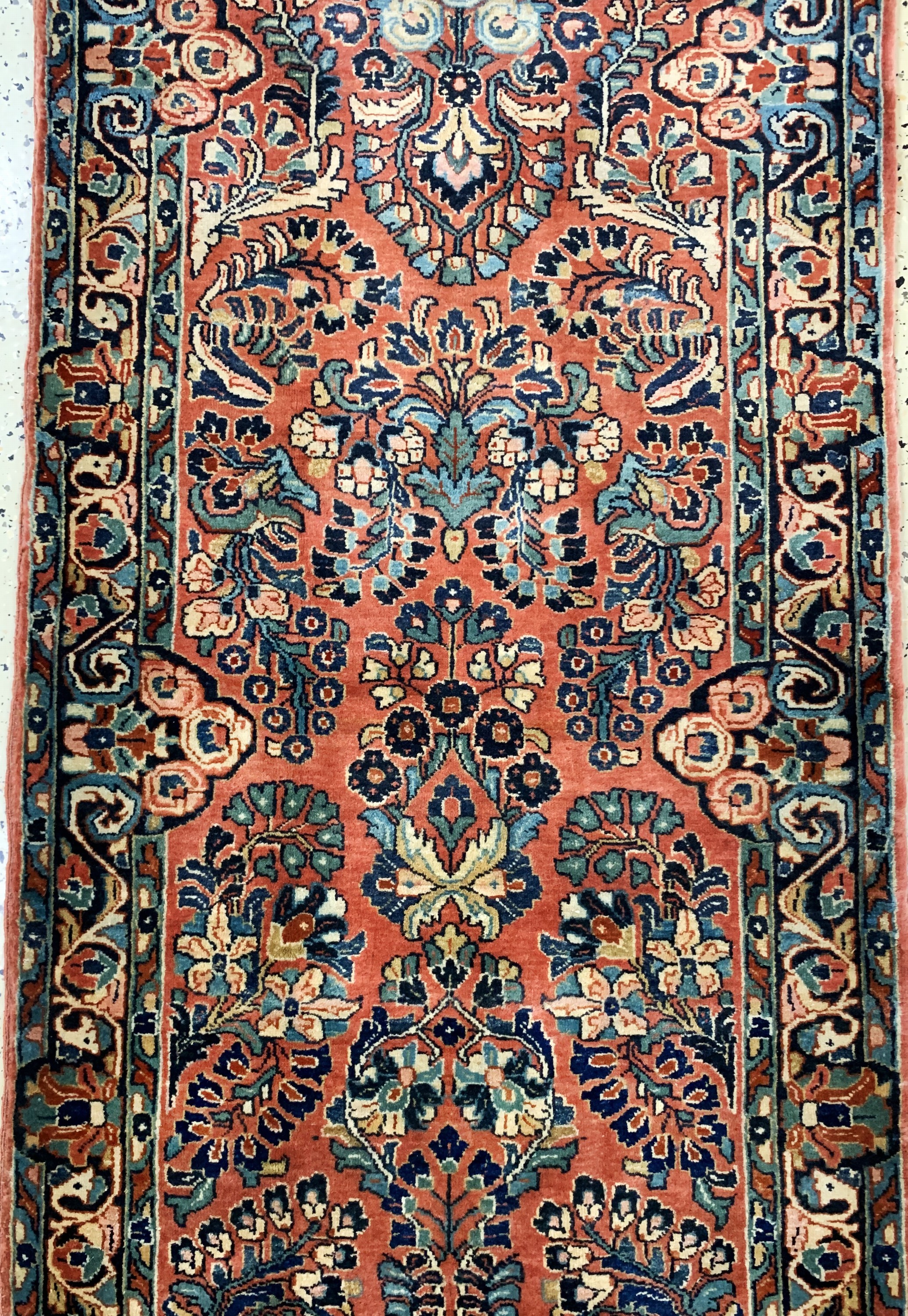 Detail e: Us Re-Import Sarogh, Persien, Anfang 20.Jhd, Korkwolle auf Baumwolle, ca. 625 x 82 cm, EHZ: 2, (fachkundig gereinigt).