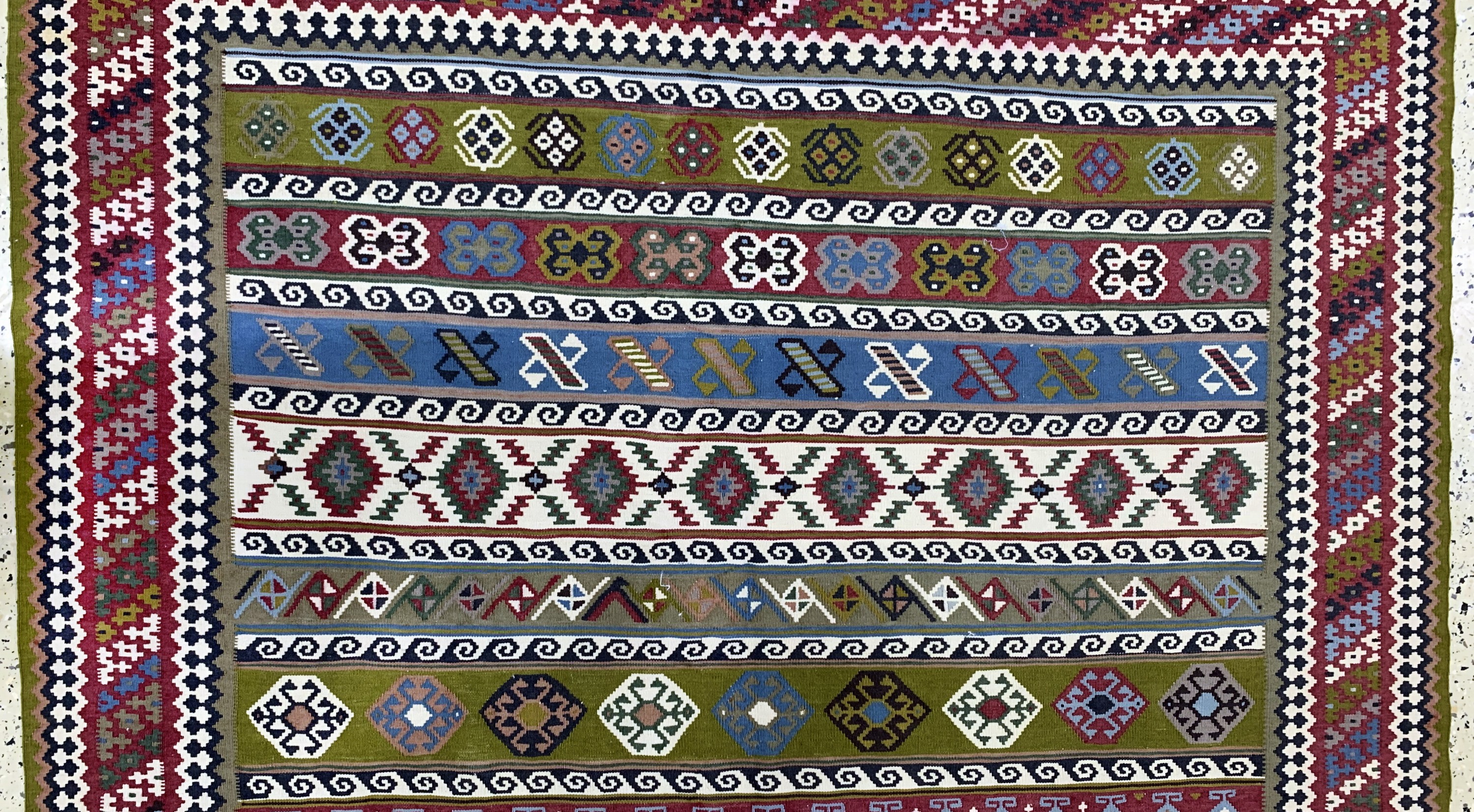 Detail a: Shahsawan Kelim fein, Persien, Mitte 20.Jhd, Wolle auf Wolle, ca. 600 x 155 cm, EHZ: 2