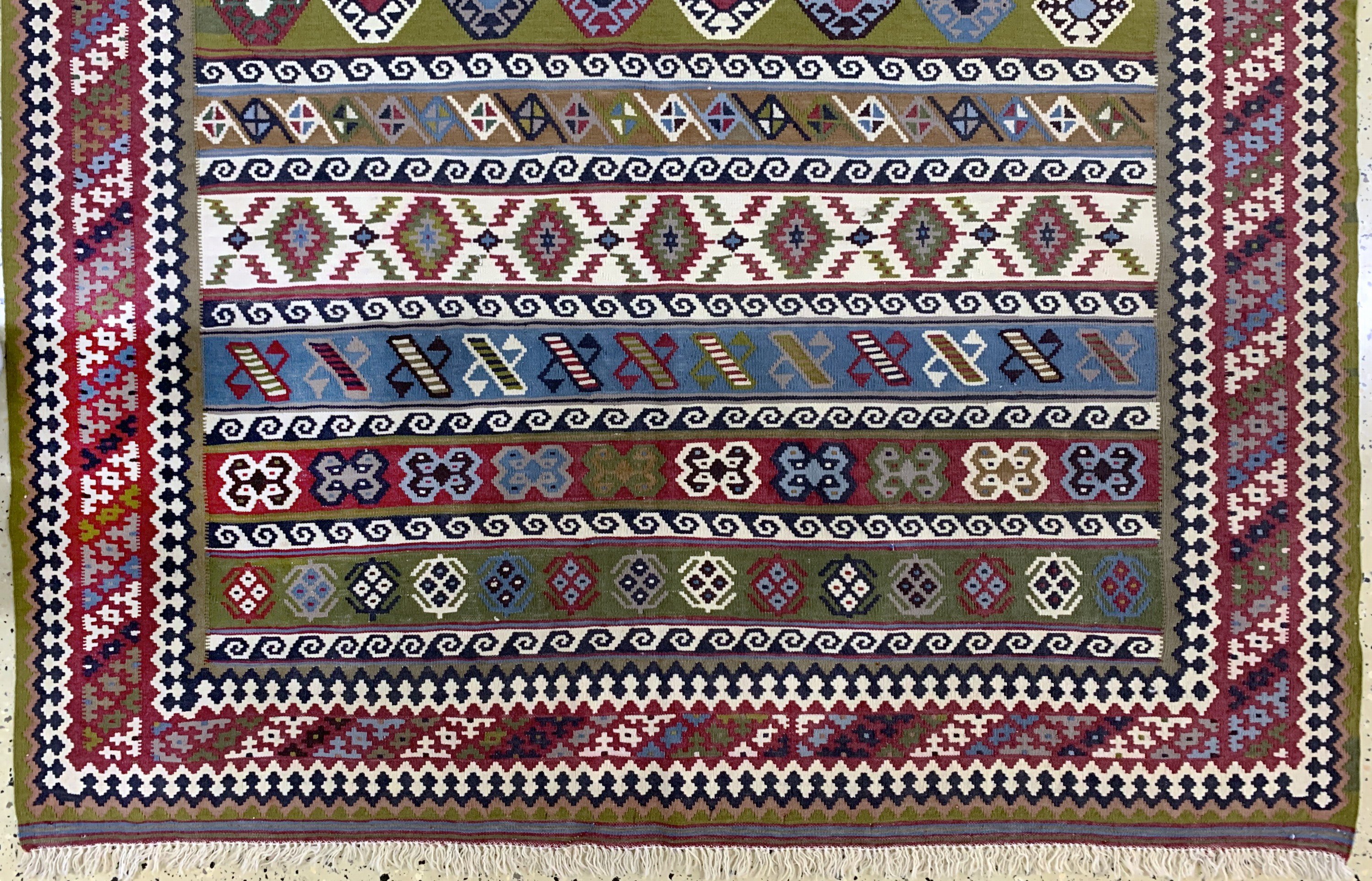 Detail f: Shahsawan Kelim fein, Persien, Mitte 20.Jhd, Wolle auf Wolle, ca. 600 x 155 cm, EHZ: 2
