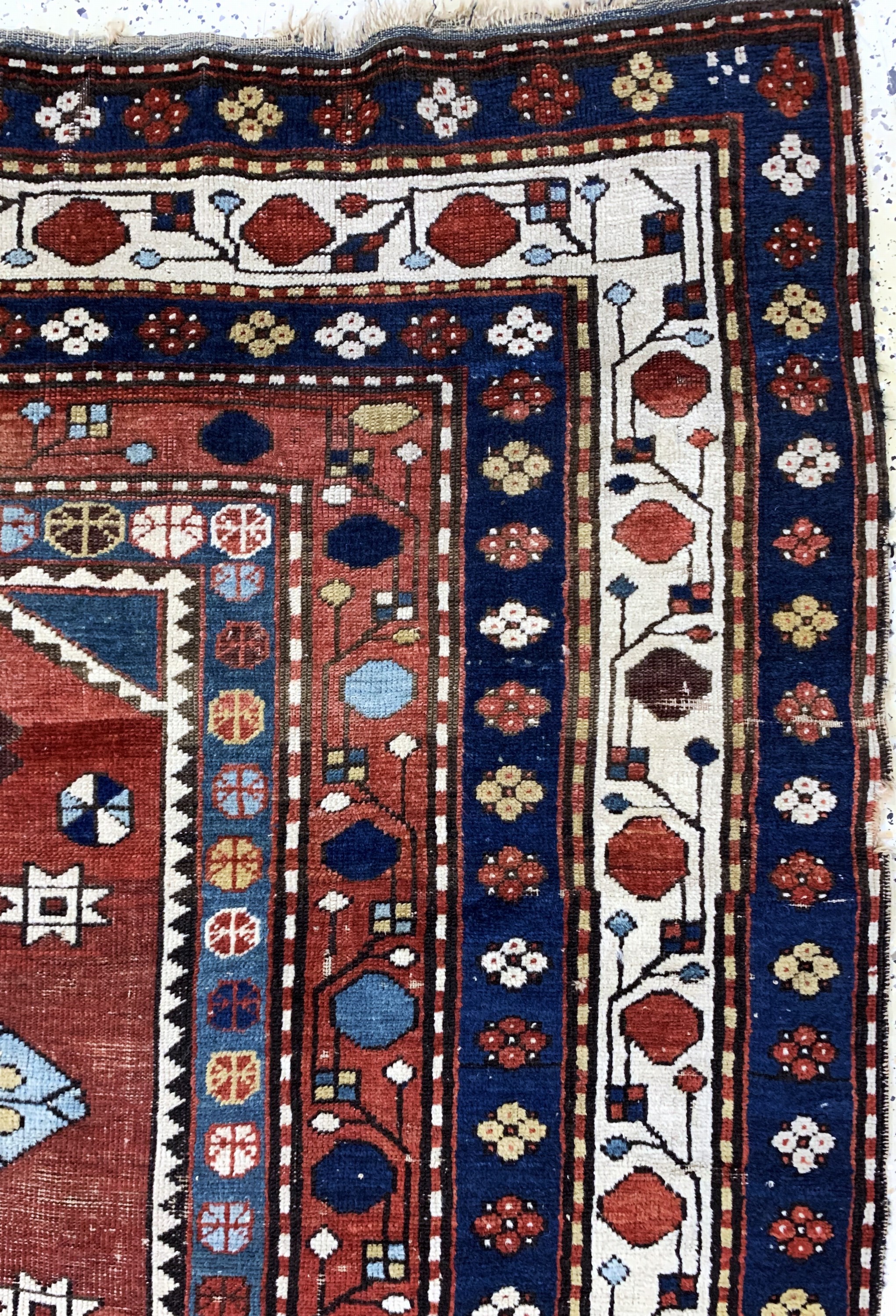 Detail f: Antiker Kazak, Kaukasus, 19.Jhd, Wolle auf Wolle, ca. 225 x 160 cm, EHZ: 3-4(Trittfalten).