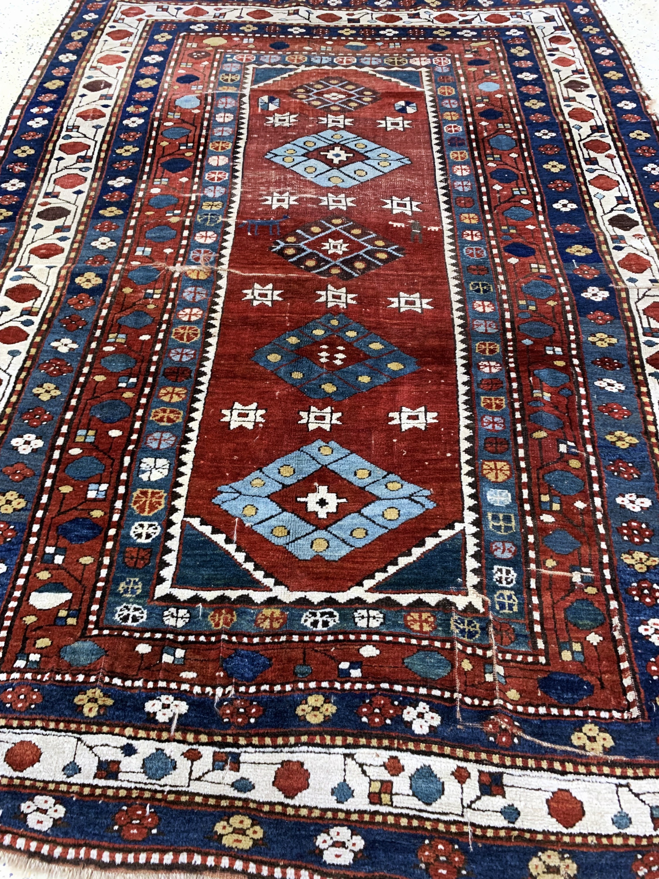 Detail g: Antiker Kazak, Kaukasus, 19.Jhd, Wolle auf Wolle, ca. 225 x 160 cm, EHZ: 3-4(Trittfalten).