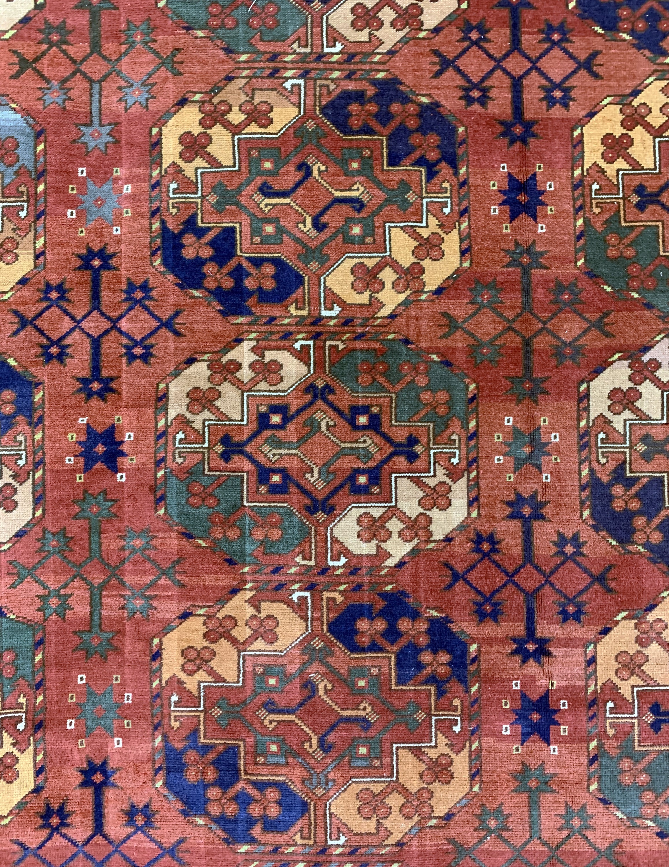 Detail c: Ersari alt, Rumänien, Mitte 20.Jhd, Wolle auf Wolle, ca. 360 x 240 cm, EHZ: 3(restauriert)