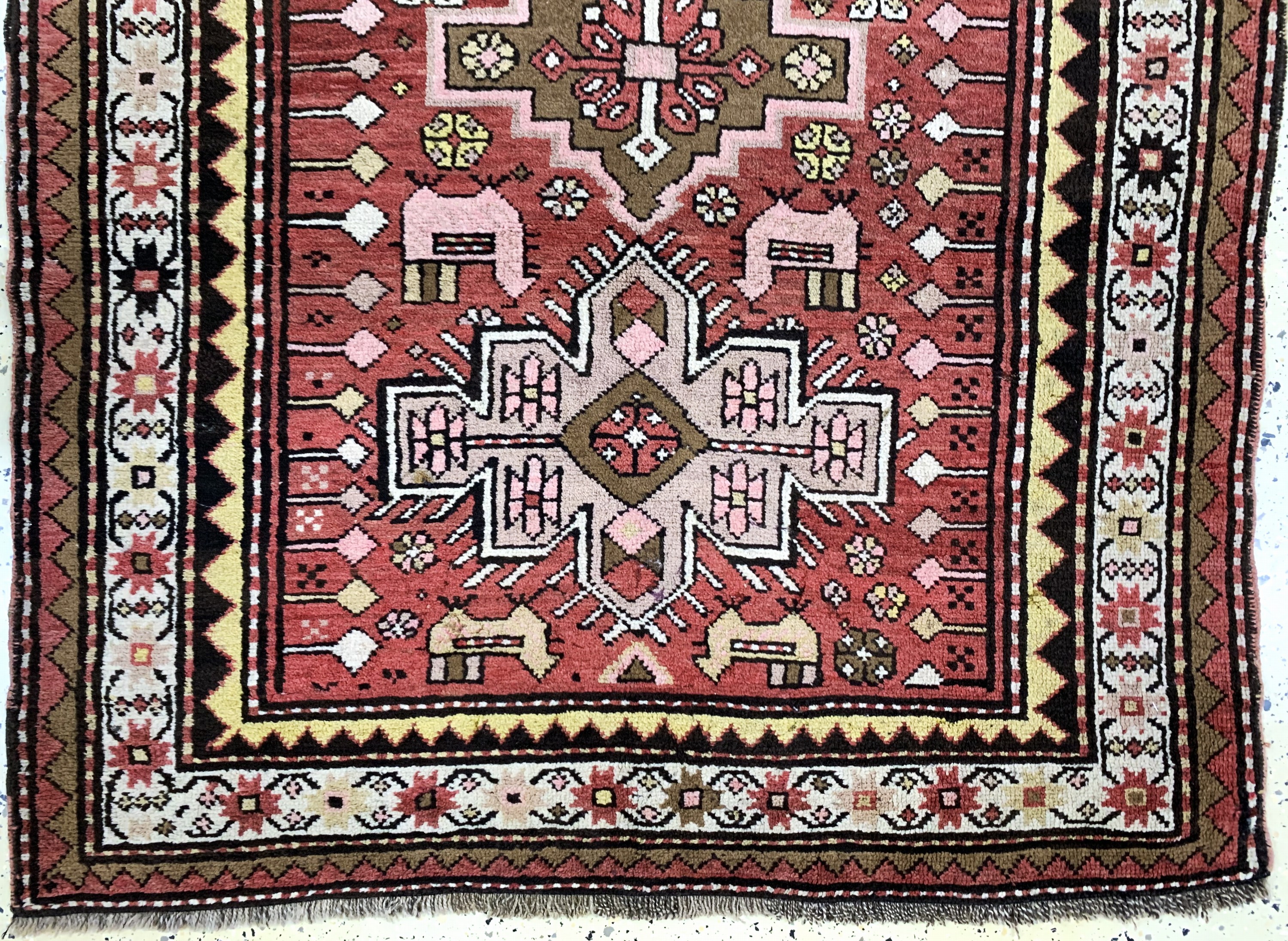 Detail c: Karabagh alt, Kaukasus, Anfang 20.Jhd, Wolle auf Wolle, ca. 244 x 125 cm, EHZ: 2-3