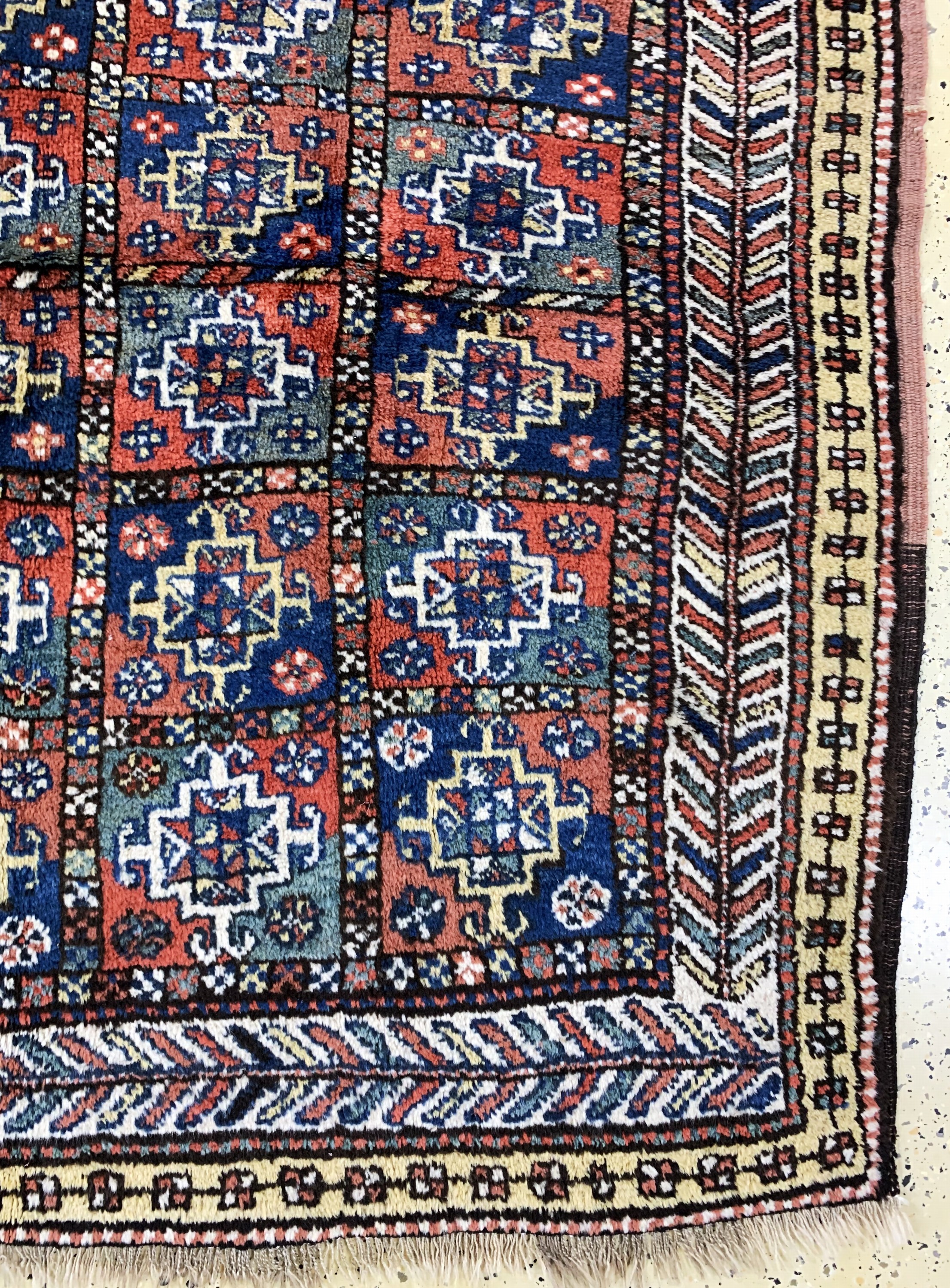 Detail a: Khorasan Kordi alt, Persien, Anfang 20.Jhd,Wolle auf Wolle, ca. 245 x 180 cm, EHZ: 2