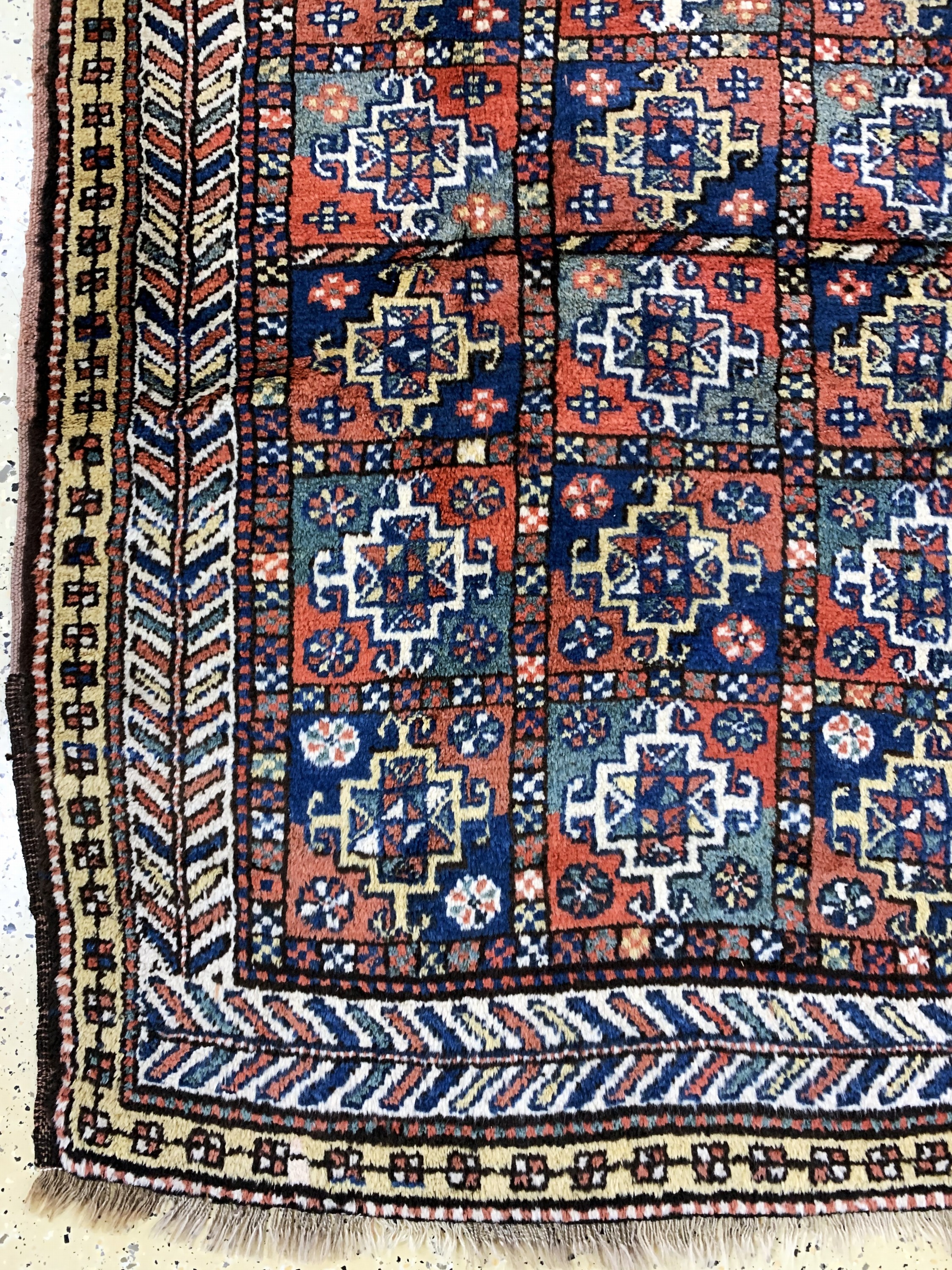 Detail b: Khorasan Kordi alt, Persien, Anfang 20.Jhd,Wolle auf Wolle, ca. 245 x 180 cm, EHZ: 2