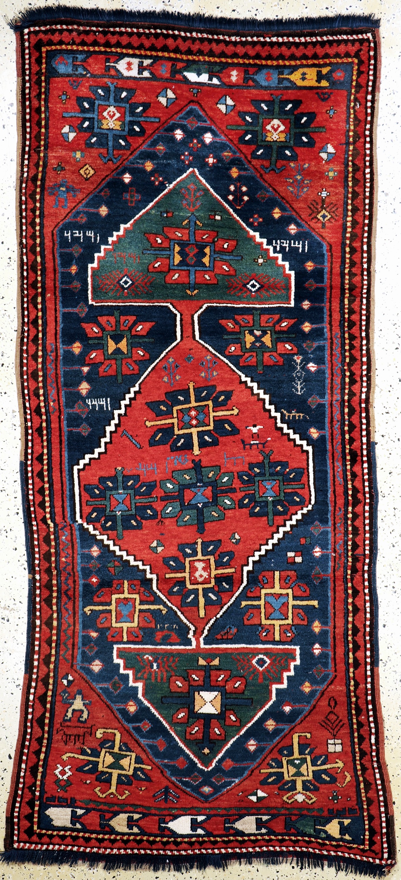 Antiker Kazak, Kaukasus, datiert 1334(1914), Wolle auf Wolle, ca. 245 x 116 cm,EHZ: 2