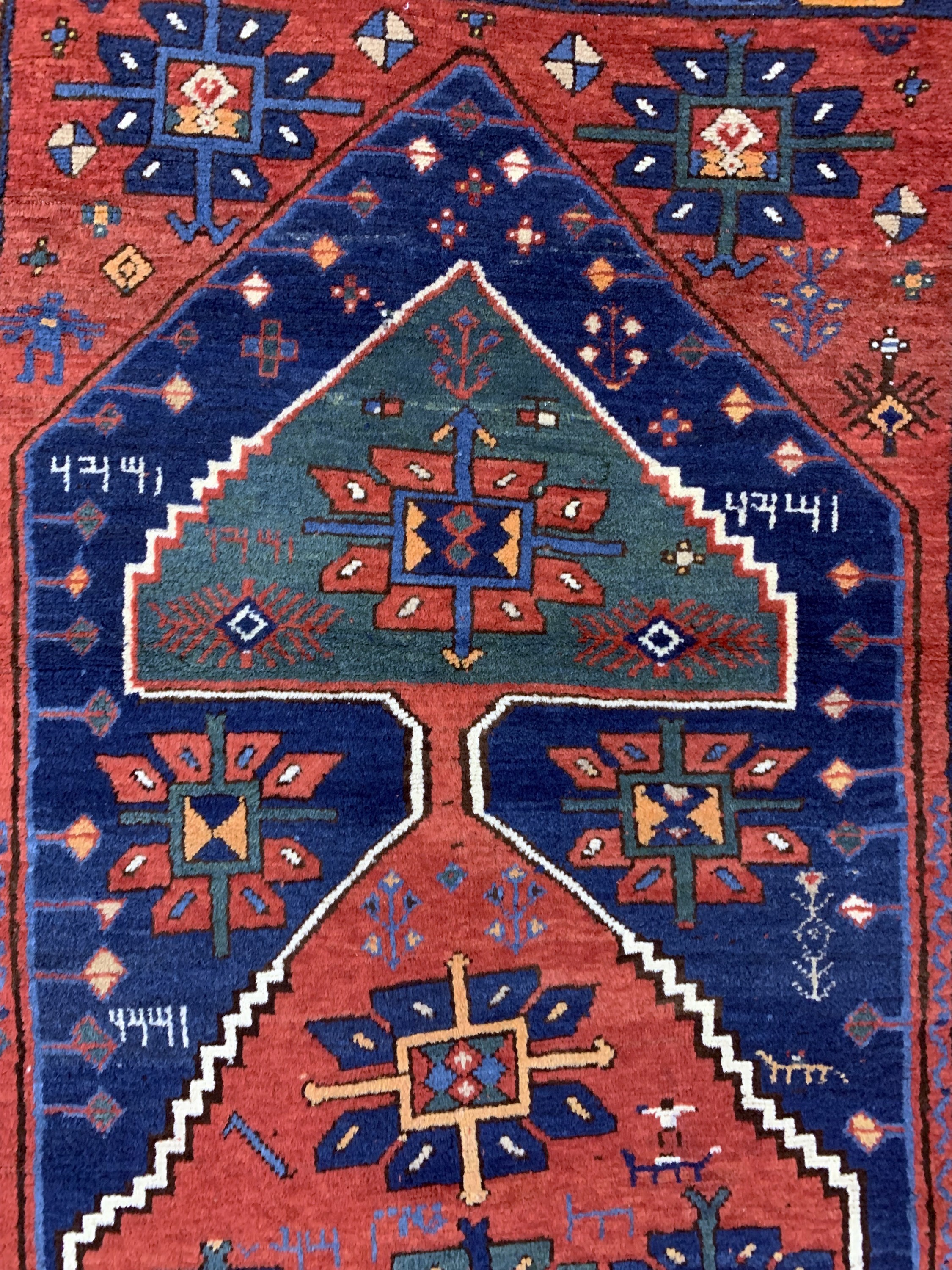 Detail d: Antiker Kazak, Kaukasus, datiert 1334(1914), Wolle auf Wolle, ca. 245 x 116 cm,EHZ: 2