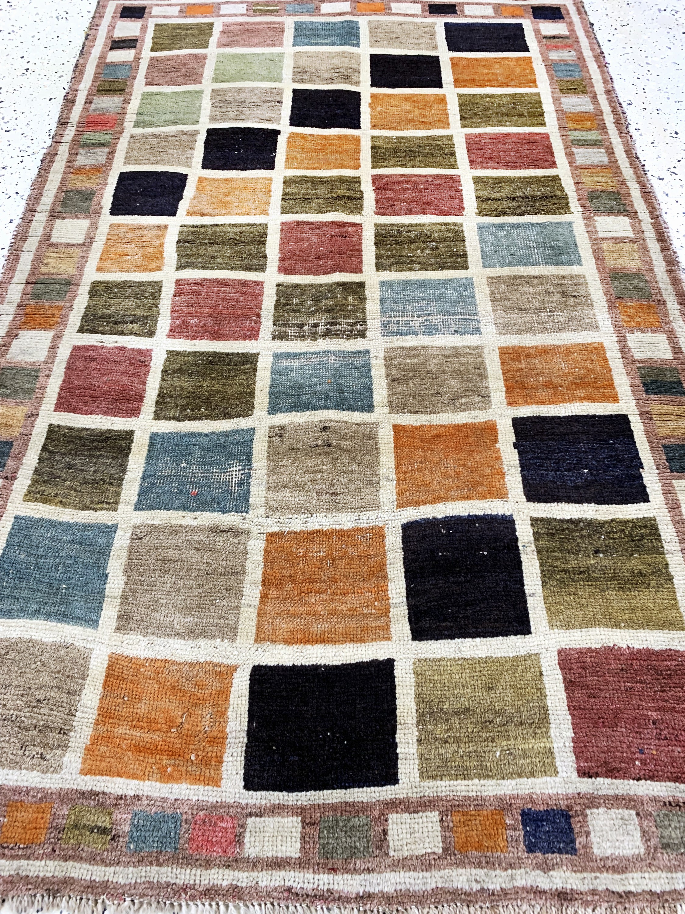 Detail d: Gabbeh alt, Persien, Mitte 20.Jhd, Wolle auf Wolle, ca. 172 x 107 cm, EHZ: 3