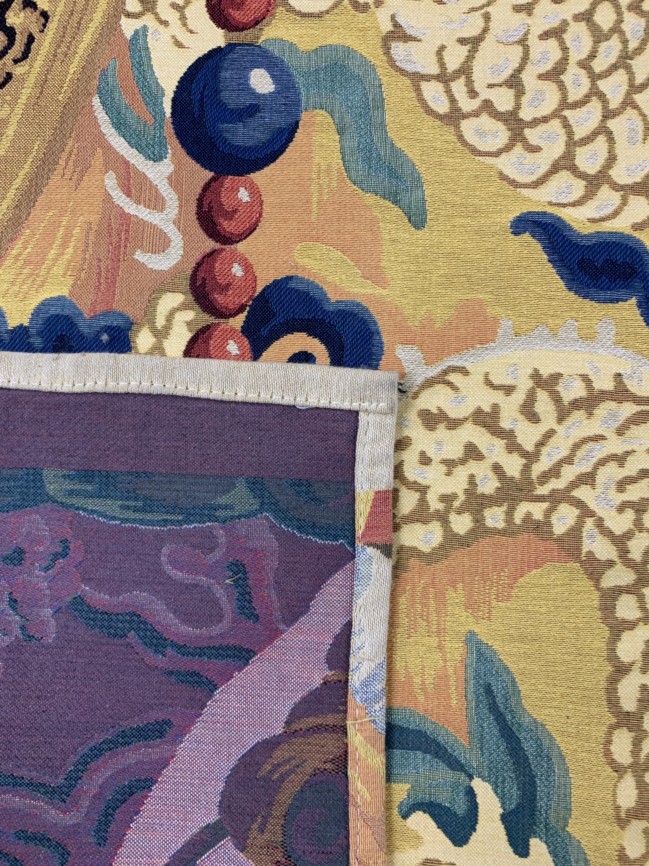 Detail e: Kaiserliches"Portrait", Maschinell-gewebt, Ende 20.Jhd, Leinen, ca. 300 x 140 cm, EHZ: 1-2