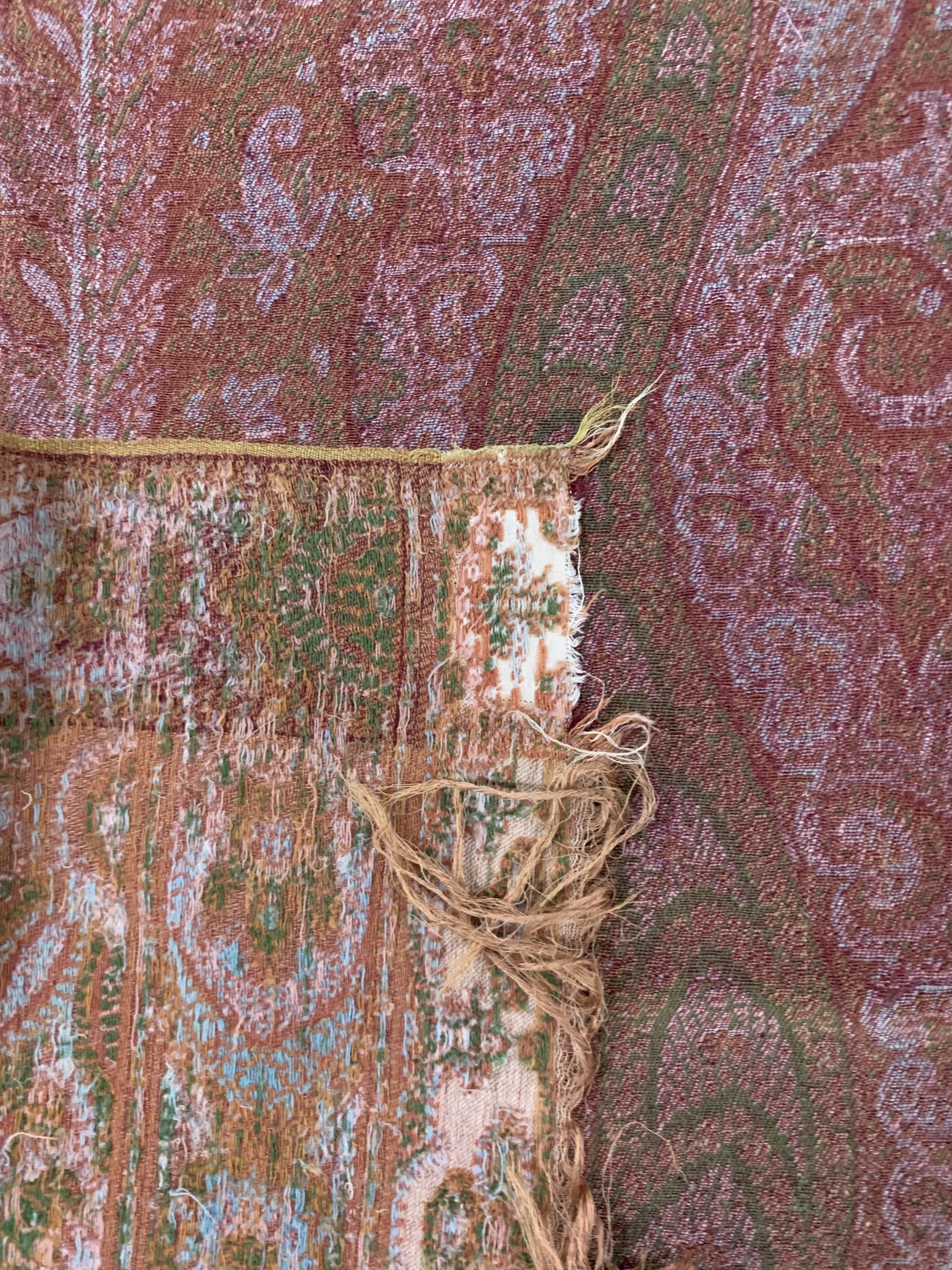 Detail g: Kaschmir Schal, Frankreich, Anfang 20.Jhd Wollstikerei, ca. 309 x 154 cm, EHZ: 2