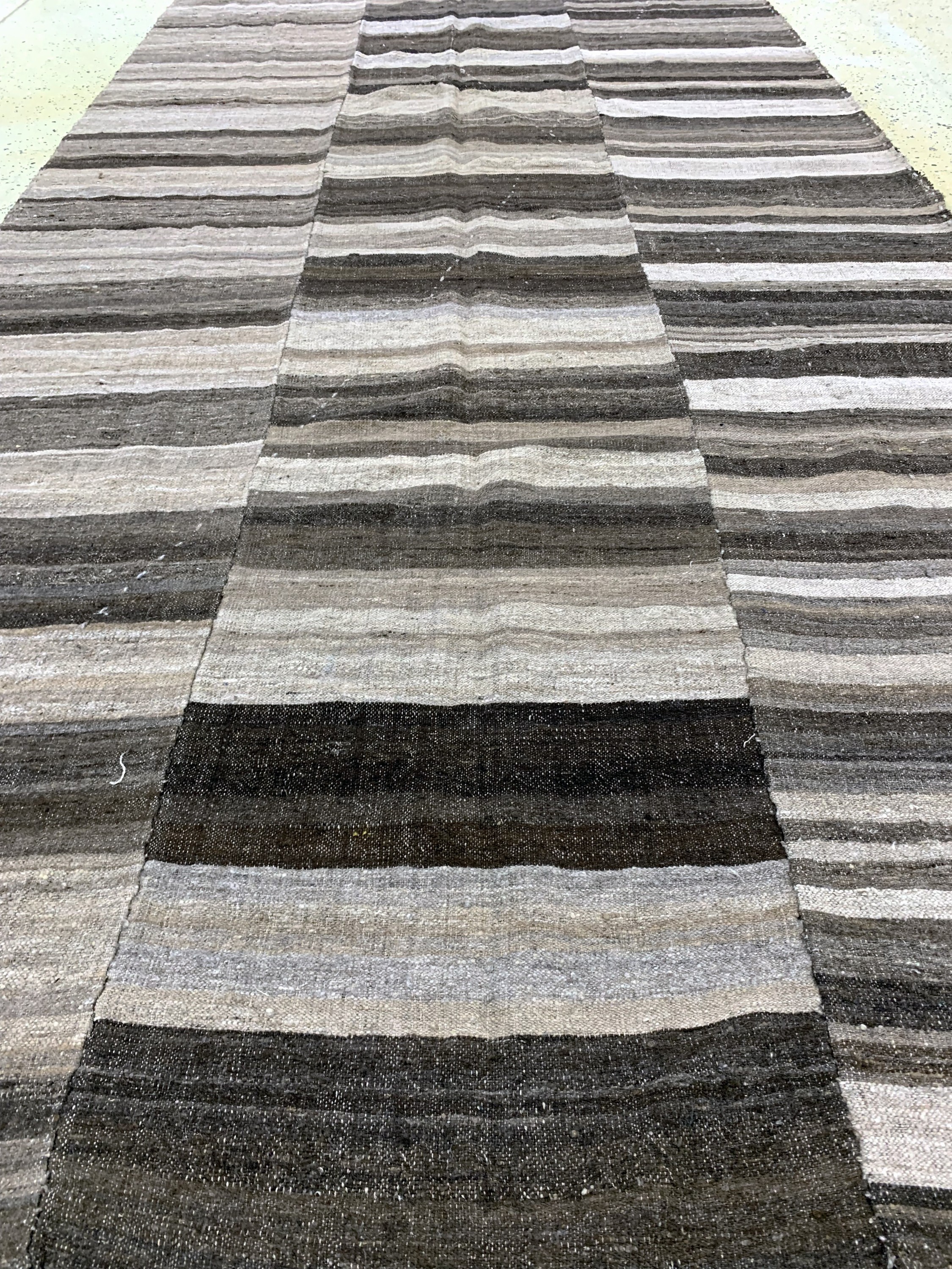 Detail f: Mazandaran Kelim(3 Bahnig), Persien, Mitte 20.Jhd, Wolle auf Wolle, ca. 410 x 186 cm, EHZ: 2
