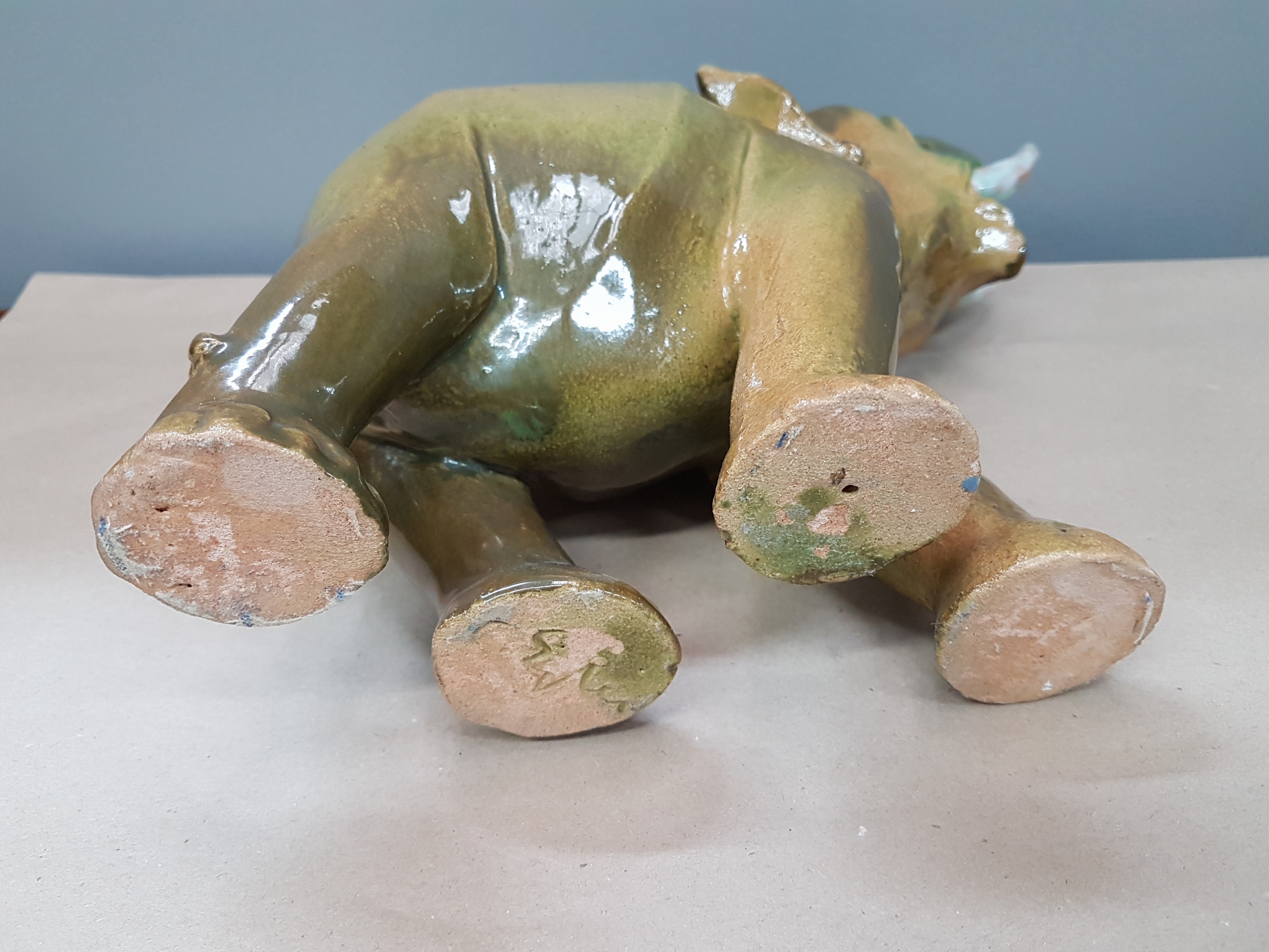 Detail f: Carl Egler, 1896 Rappenau - 1982 Karlsruhe, Kunstkeramik, Elefant, staffiert, am Fuß signiert, ca. 25 x 23 x 10 cm