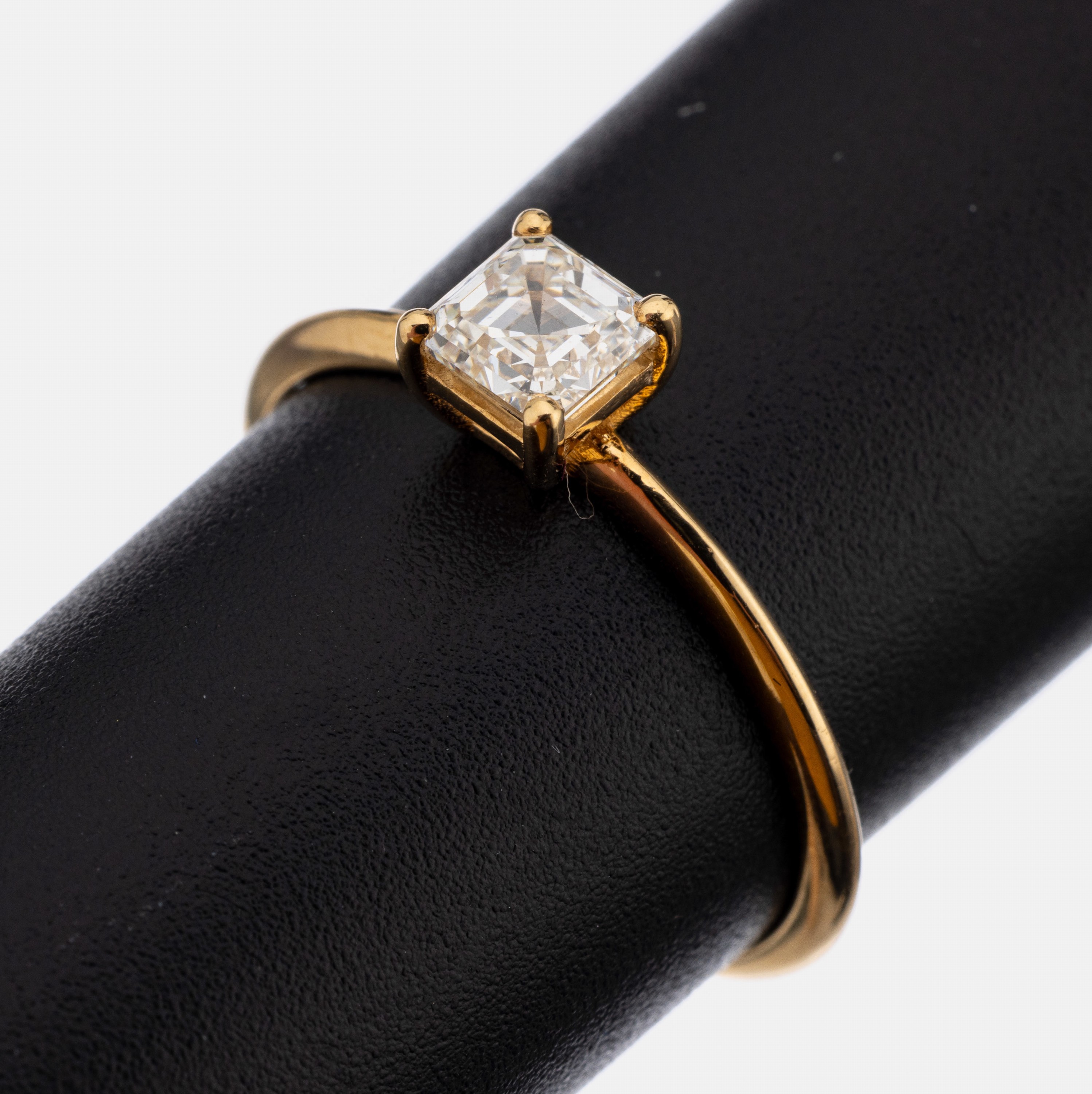 18 kt Gold Diamant-Ring, GG 750/000, 1 Diamant-Carree ca. 0.57 ct l.get.Weiß(J)/vvs1,RW 53, ca. 1.6 g, Kopie GIA Expertise 03/2022