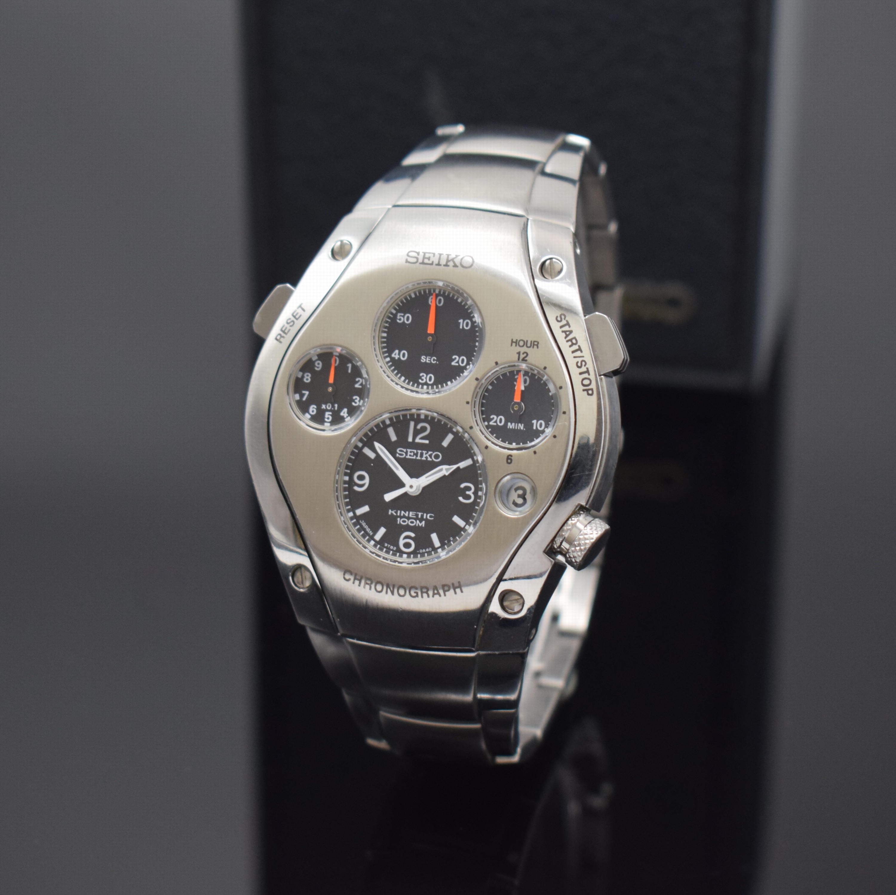 SEIKO Kinetic SPORTURA Herrenarmbanduhr mit Chronograph Referenz 9T82-0A50, Japan 1990er Jahre, Automatik-Generatorprinzip, massiv Edelstahlgeh. ...