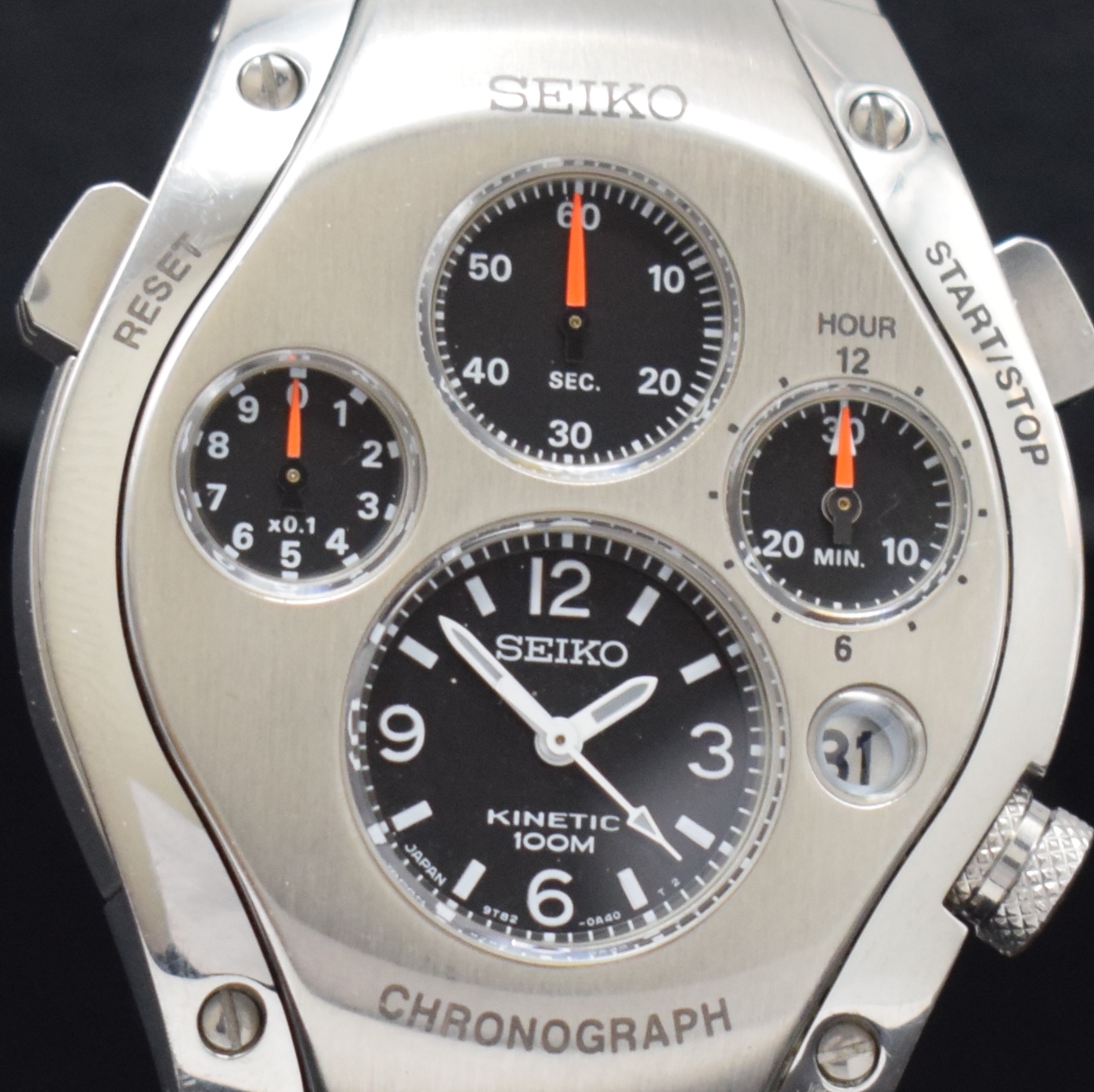 Detail c: SEIKO Kinetic SPORTURA Herrenarmbanduhr mit Chronograph Referenz 9T82-0A50, Japan 1990er Jahre, Automatik-Generatorprinzip, massiv Edelstahlgeh. ...
