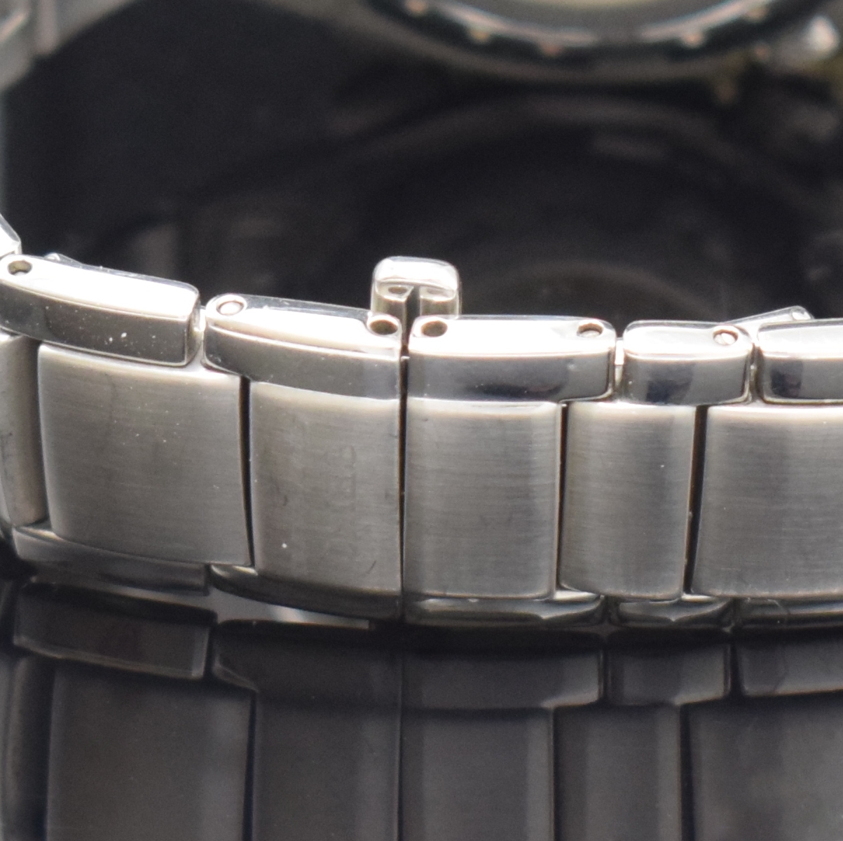Detail d: SEIKO Kinetic SPORTURA Herrenarmbanduhr mit Chronograph Referenz 9T82-0A50, Japan 1990er Jahre, Automatik-Generatorprinzip, massiv Edelstahlgeh. ...