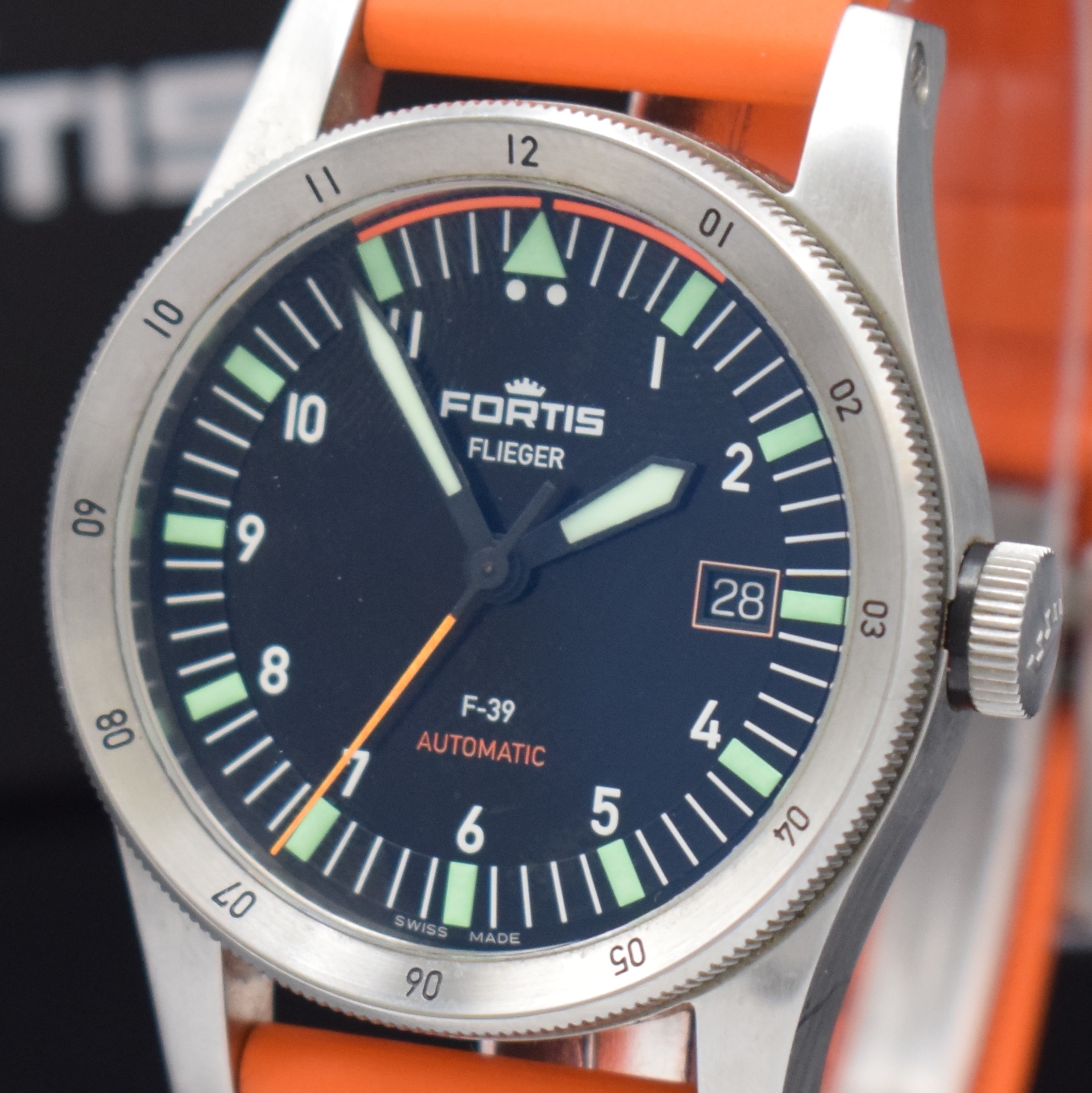 Detail a: FORTIS Fliegeruhr F-39 Referenz W.422.0021 in Stahl, Schweiz verk. lt. beil. Garantiekarte 06/2022, Automatik, Boden u. Krone verschr., orig. ...