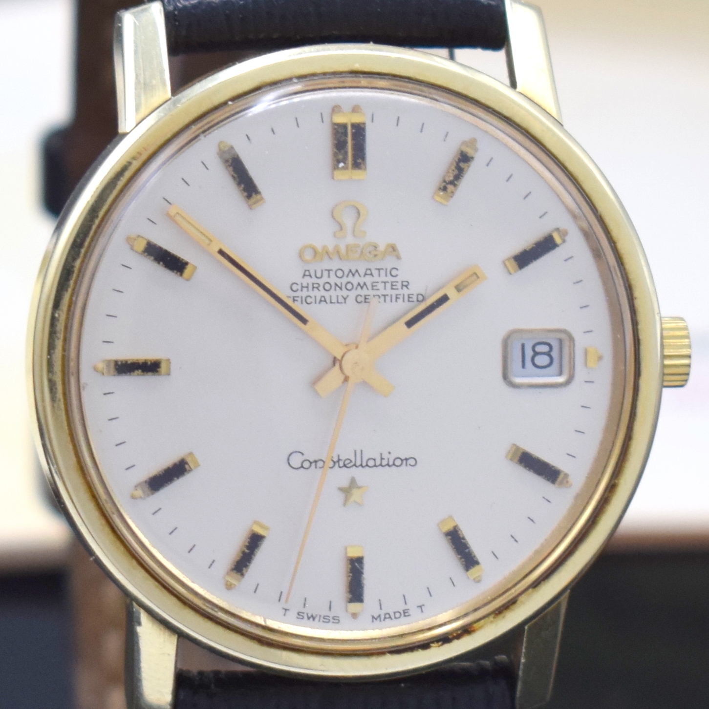 Detail c: OMEGA Constellation Herrenarmbanduhr Chronometer Referenz 168.018, Schweiz verk. lt. beil. Pap. 1968, Geh. m. Goldhaube, Stahlboden m. Darst. ...