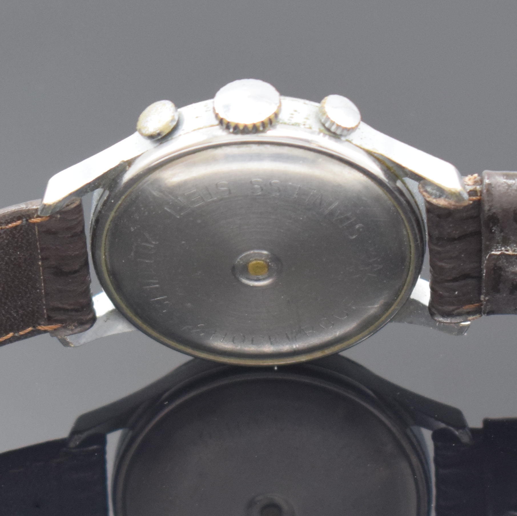 Detail f: JUNGHANS Minivox Armbandwecker, Deutschland um 1950, Handaufzug, verchr. Geh., aufgedr. Stahlboden m. Membran, silb. Duoton-Zifferbl. arab. ...
