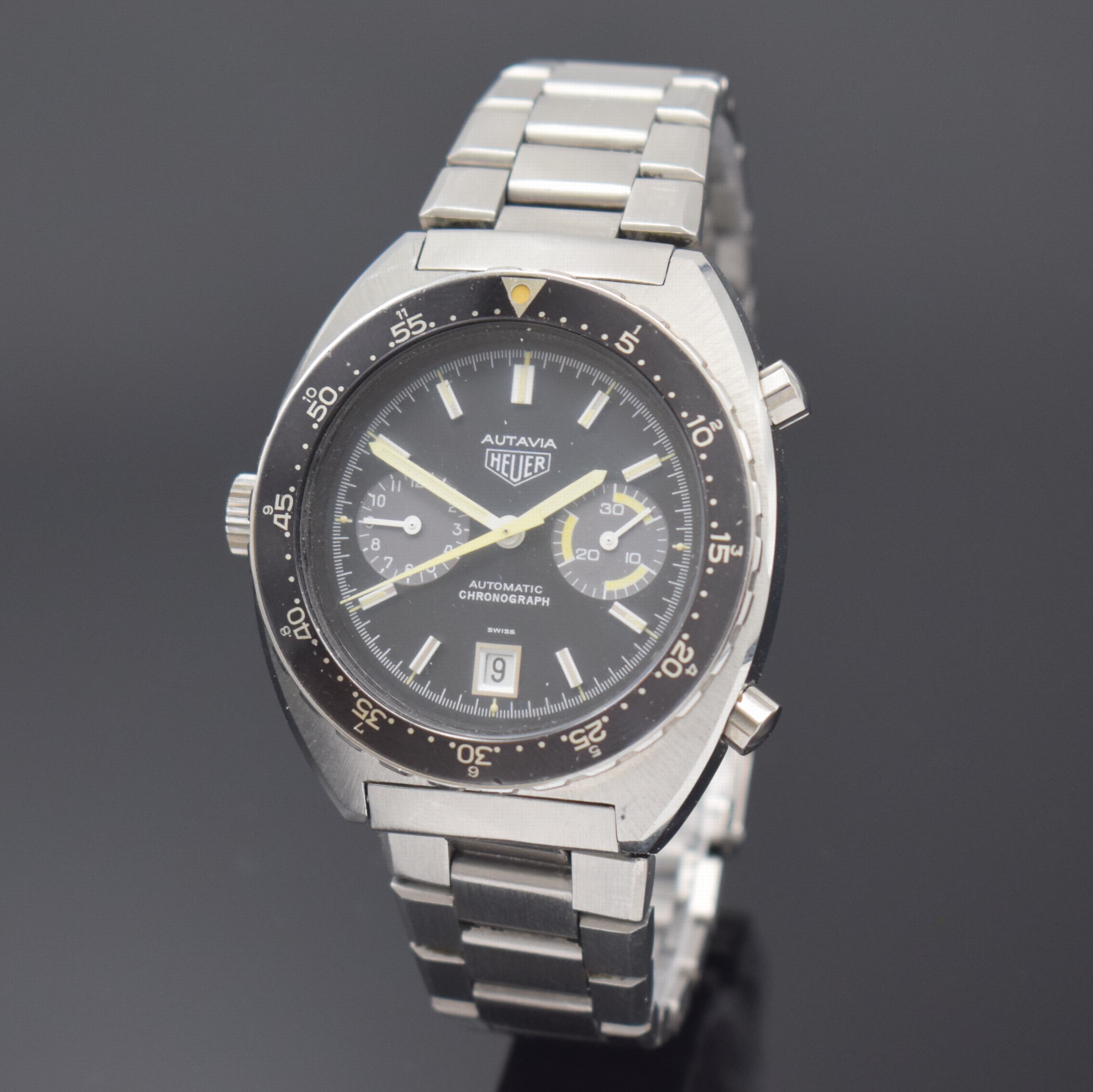 HEUER Autavia Armbandchronograph in Stahl/ Stahlband Referenz 11630, Schweiz um 1975, Automatik, verschr. Geh., orig. Krone u. Drücker, beids. ...