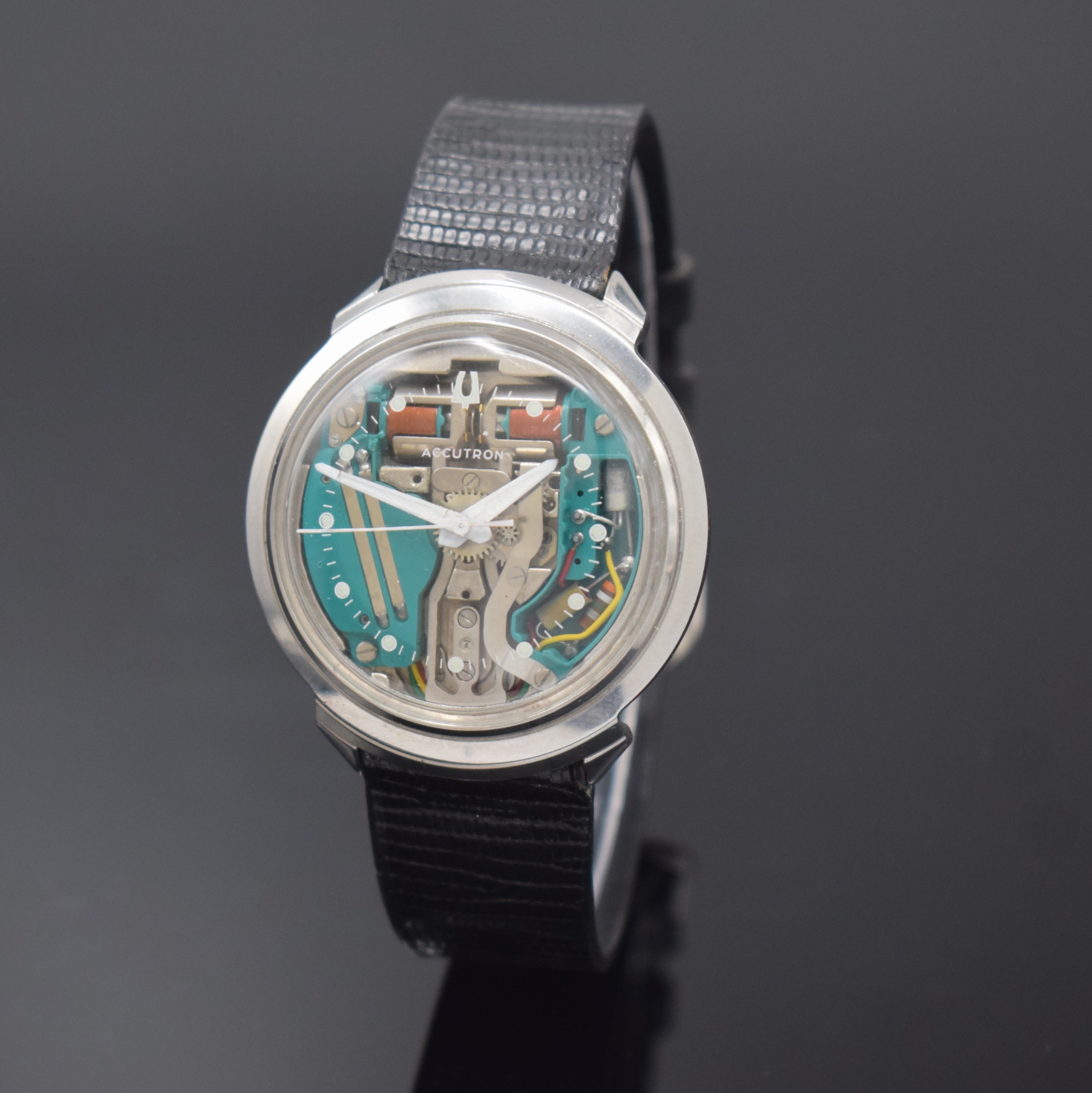 BULOVA Accutron Spaceview Stimmgabel- Armbanduhr, Schweiz um 1965, verschr. Geh., rücks. Batteriefach u. Zeigerst., Plexiglas m. innen aufgedruckten ...