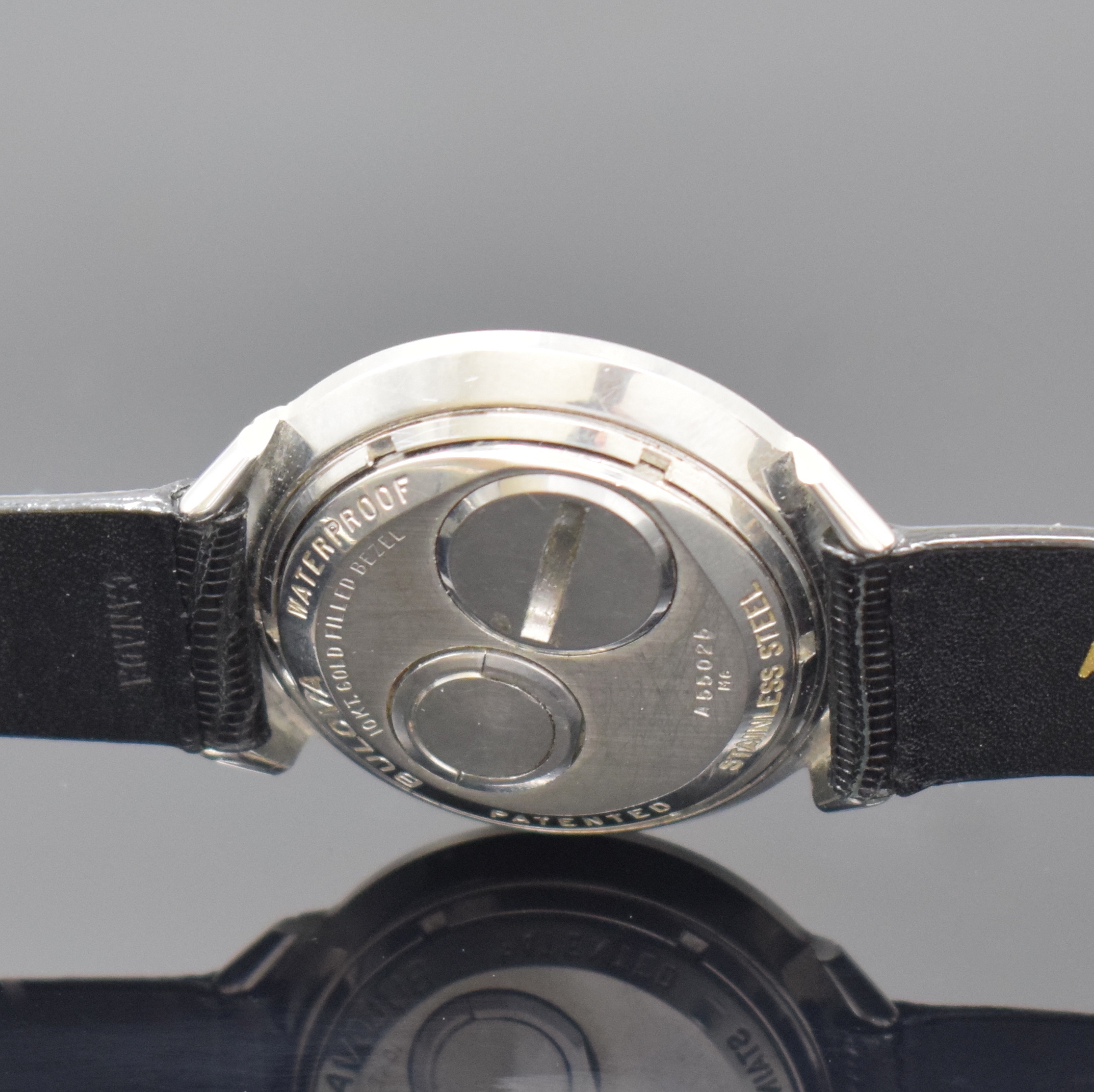 Detail d: BULOVA Accutron Spaceview Stimmgabel- Armbanduhr, Schweiz um 1965, verschr. Geh., rücks. Batteriefach u. Zeigerst., Plexiglas m. innen aufgedruckten ...