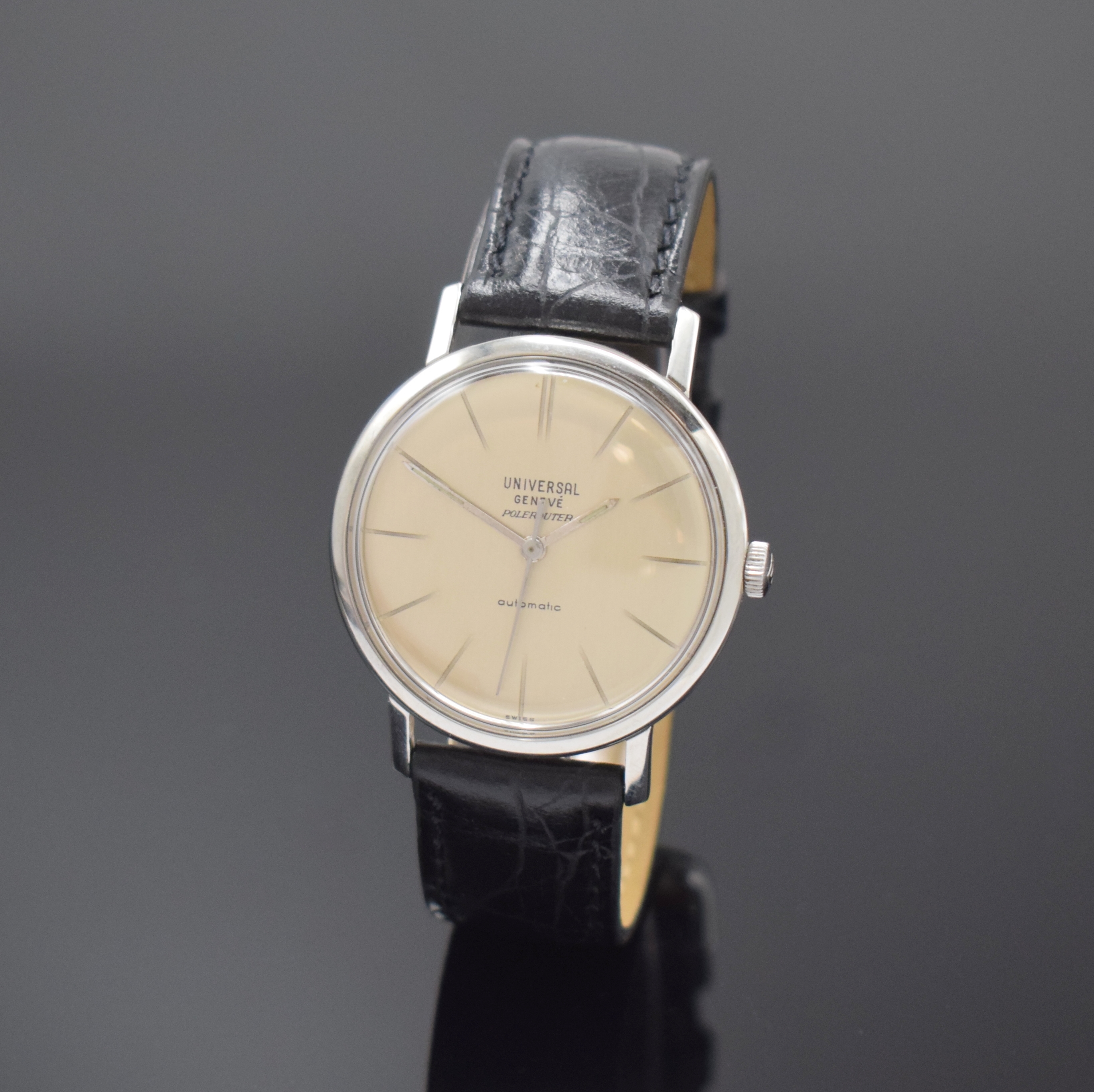 UNIVERSAL GENEVE Polerouter Armbanduhr in Stahl, Schweiz um 1965, Automatik, flaches Geh. ohne Nummer, Boden verschr., orig. Krone, silb. Zifferbl. ...
