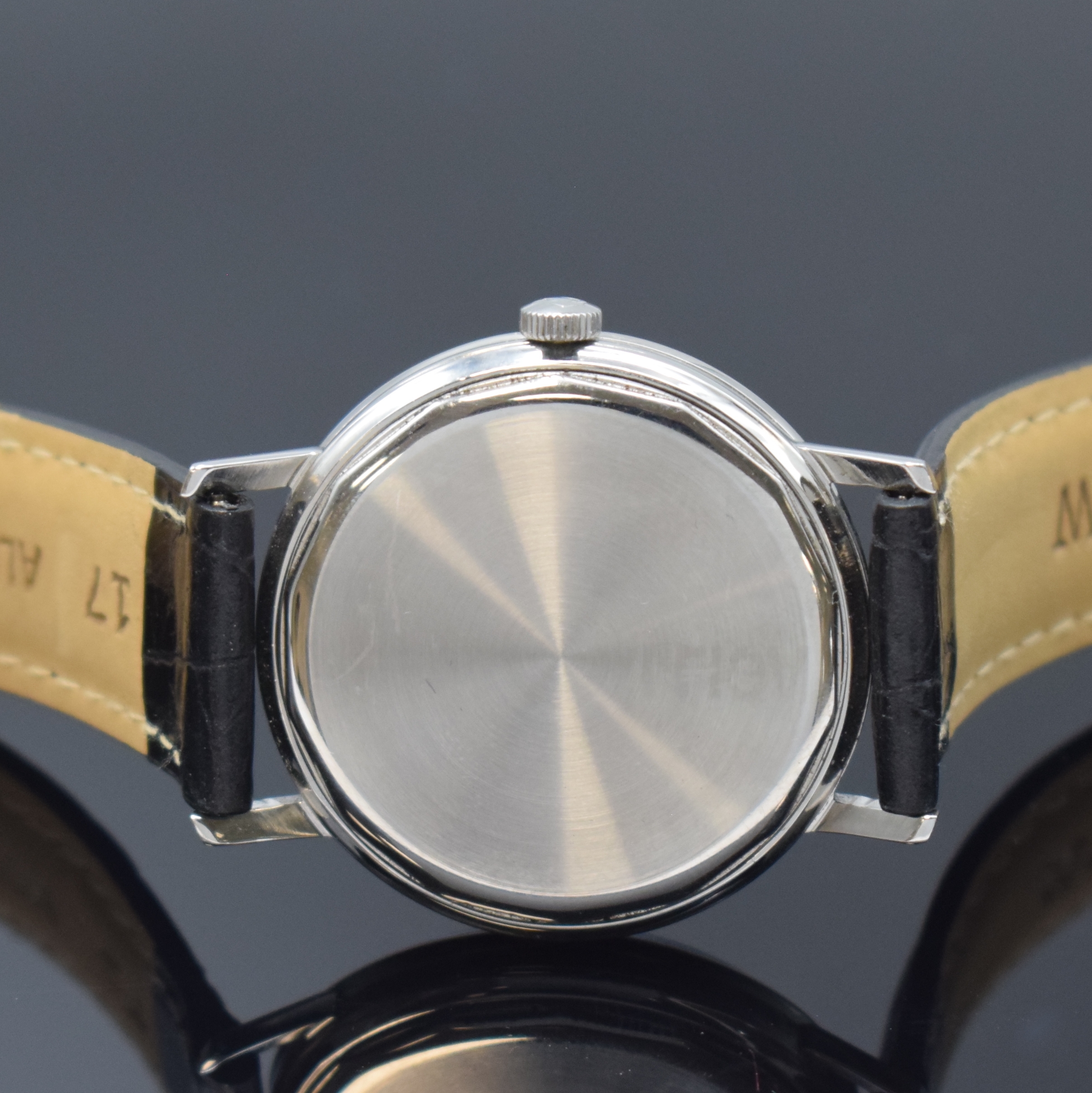Detail c: UNIVERSAL GENEVE Polerouter Armbanduhr in Stahl, Schweiz um 1965, Automatik, flaches Geh. ohne Nummer, Boden verschr., orig. Krone, silb. Zifferbl. ...