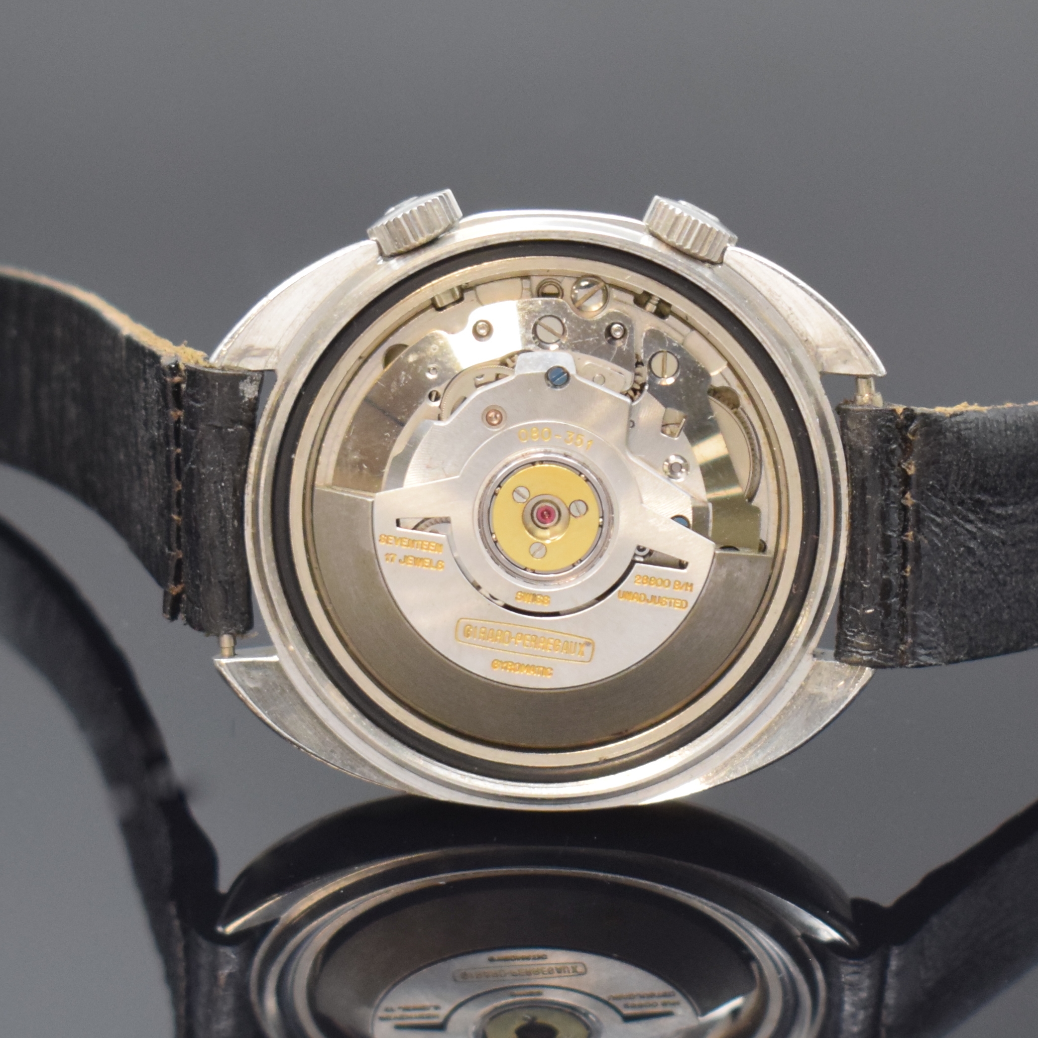 Detail d: GIRARD PERREGAUX Gyromatic Alarm Armbandwecker in Stahl, Schweiz um 1970, Automatik, verschr. Geh., orig. Kronen, silb. Zifferbl. pat., silb. Indizes ...
