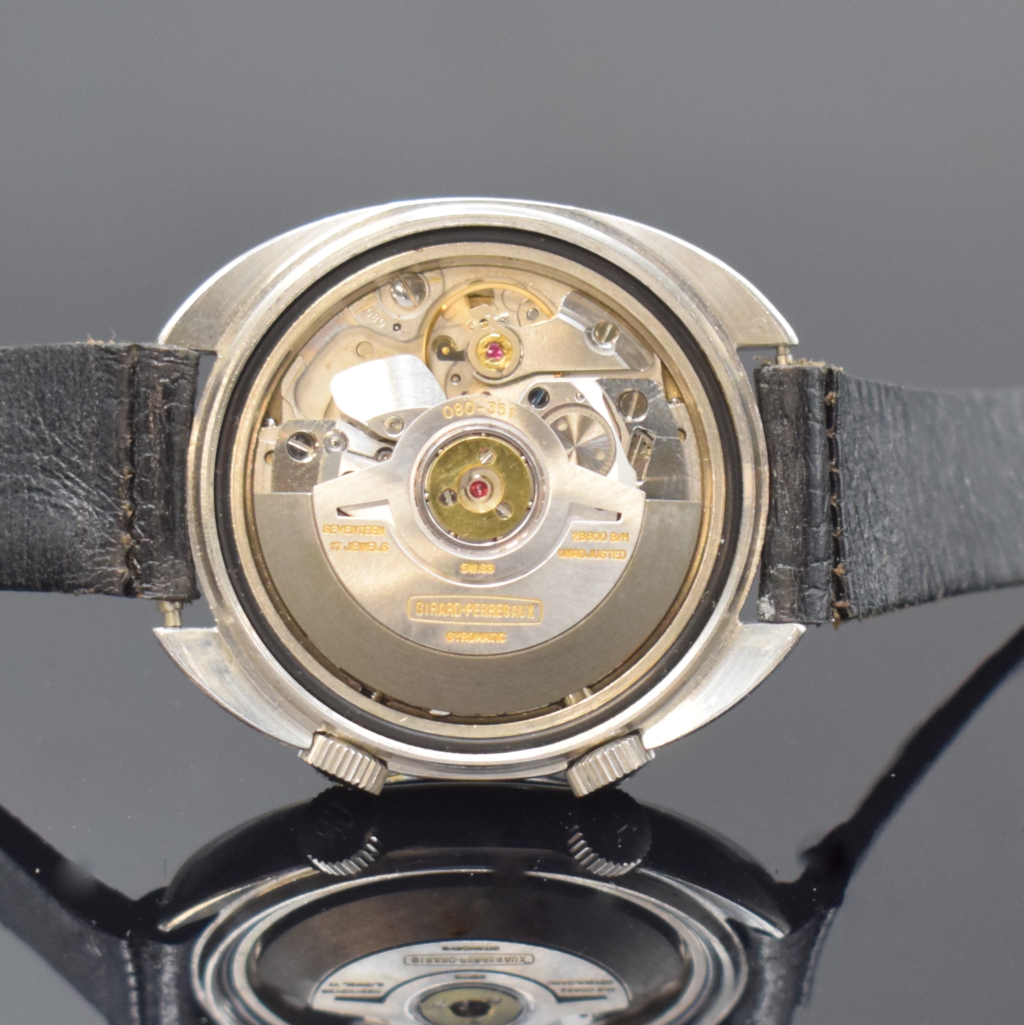 Detail e: GIRARD PERREGAUX Gyromatic Alarm Armbandwecker in Stahl, Schweiz um 1970, Automatik, verschr. Geh., orig. Kronen, silb. Zifferbl. pat., silb. Indizes ...
