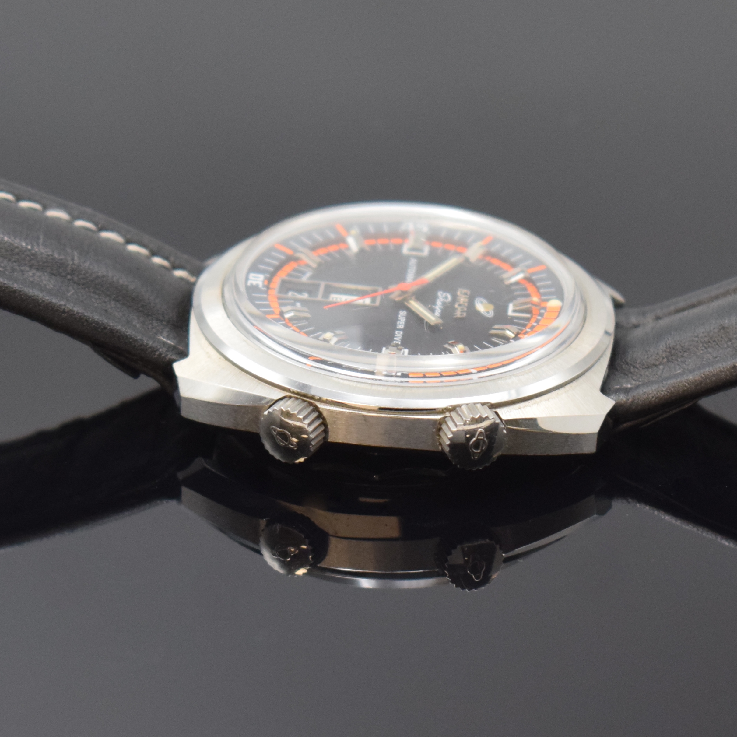 Detail b: ENICAR Sherpa Super Dive Taucheruhr Referenz 167-08-02 in Stahl, Schweiz um 1970, Automatik, unpoliertes Geh., innen-liegende Drehlünette zu ...