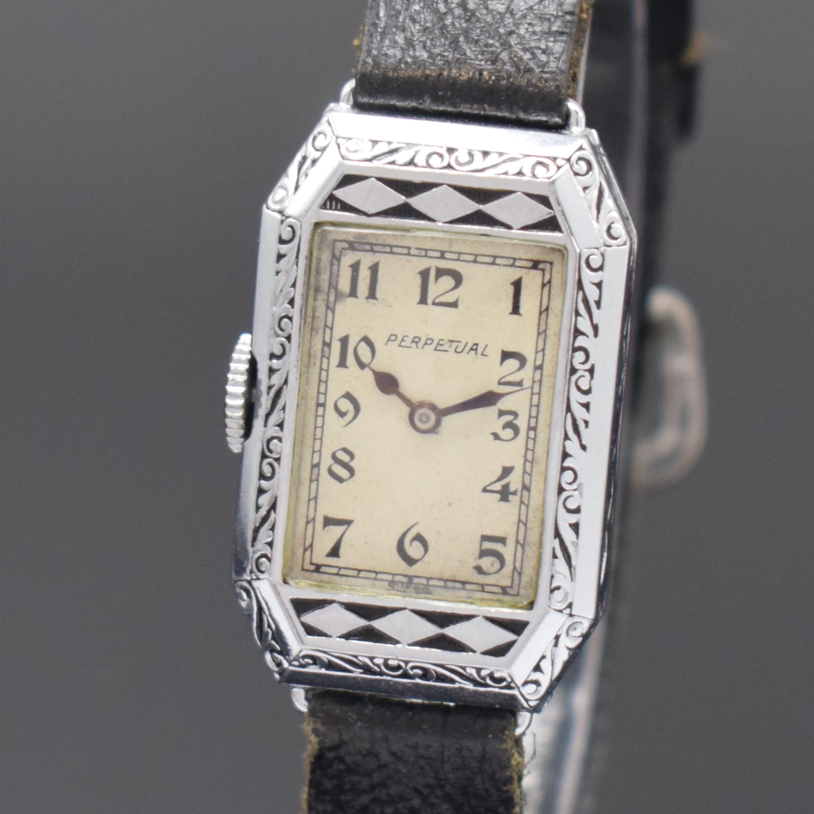 Detail a: PERPETUAL SELF WINDING WATCH Co frühe Automatikarmbanduhr, Schweiz/Deutschland um 1930, Pendel-Automatik, rechteck. 14K Goldfilled Geh., Front u. ...