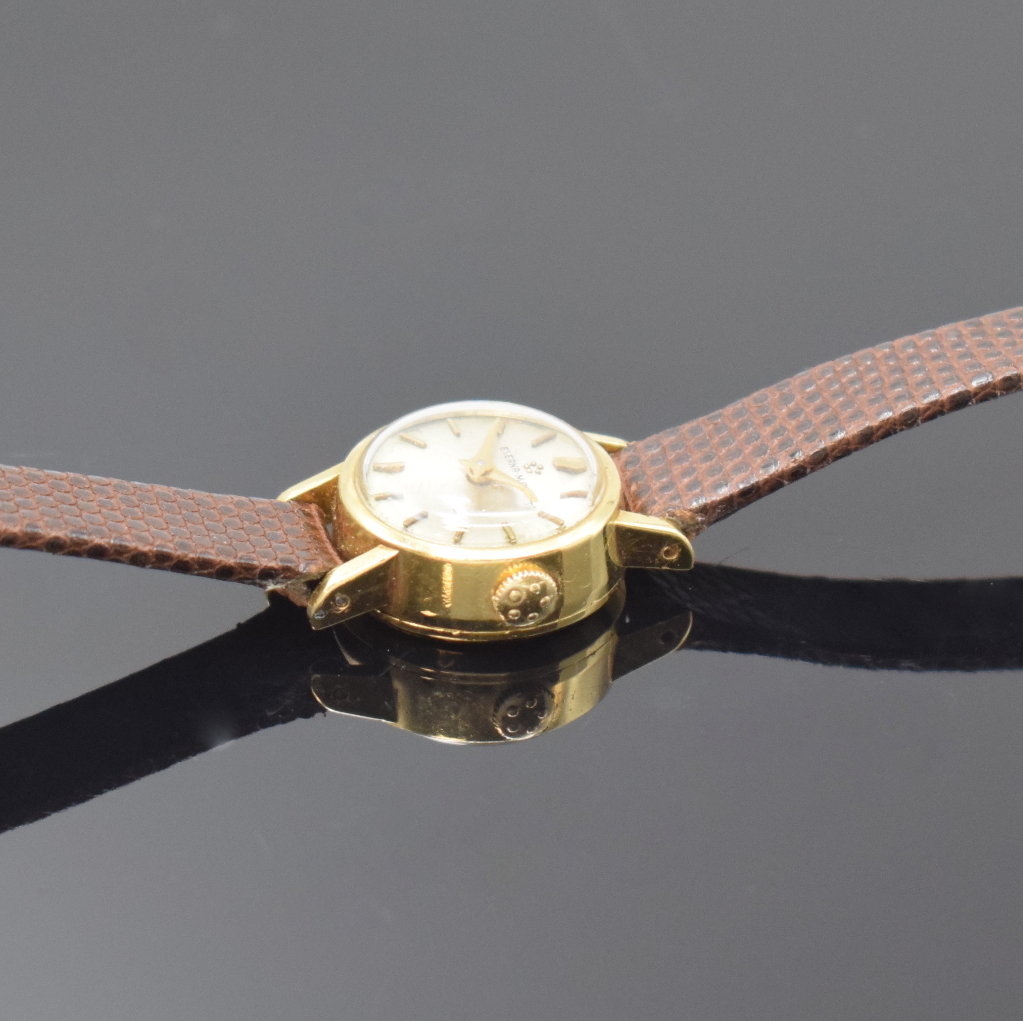 Detail b: ETERNA Golden Heart sehr kleine Damenarmbanduhr in GG 750/000, Schweiz um 1960, Automatik, 2-tlg. Geh., aufgedr. Boden bez. "Golden Heart", ...
