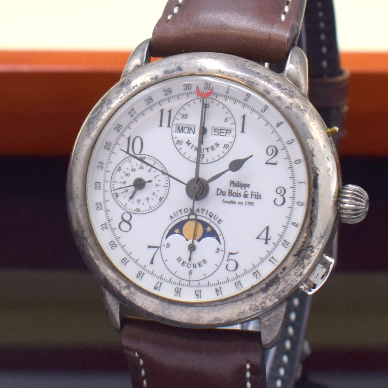Detail a: DUBOIS Armbandchronograph in 925er Silber, Automatik, Schweiz 1990er Jahre, Geh. angel., Scharnierboden, Glasrand und Cuv. aufgedr., emailfarb. ...