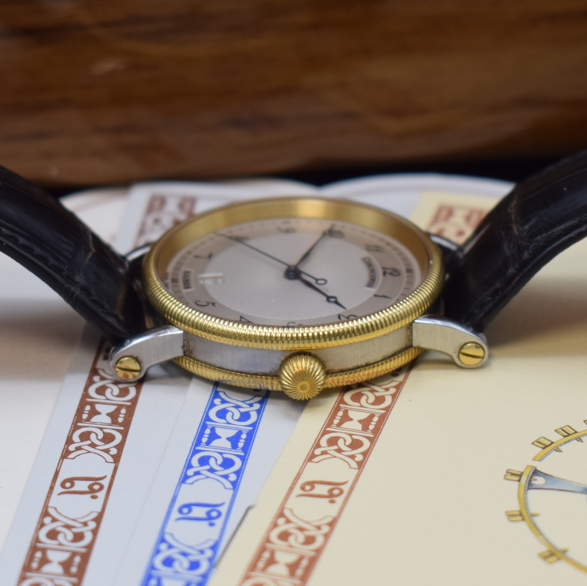 Detail c: CHRONOSWISS Herrenarmbanduhr Kairos in Edelstahl/Gold Referenz CH 2822, Schweiz um 2000, Automatik, beids. vergl. Gehäuse, Boden geschr., silb., im ...