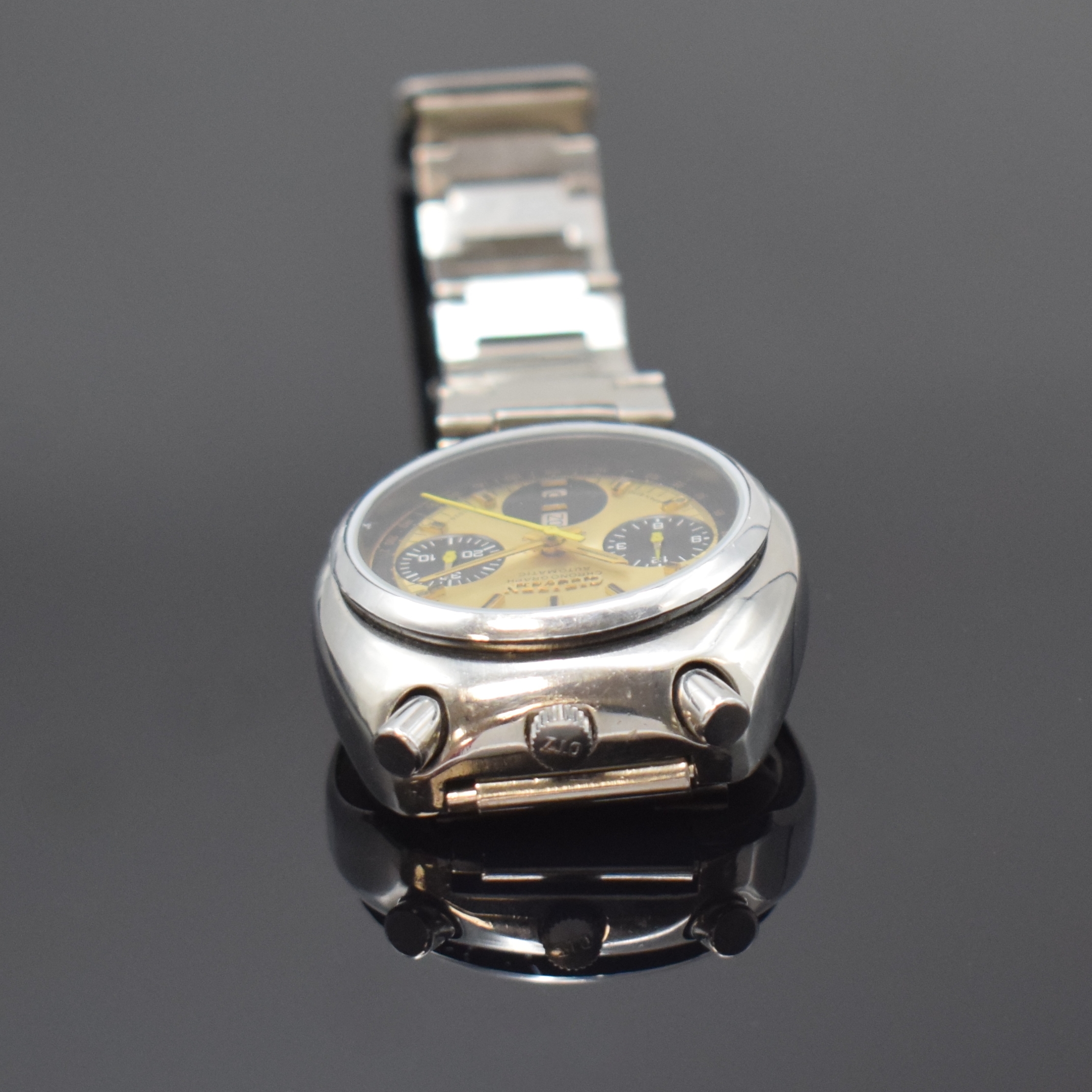 Detail c: CITIZEN Bullhead Armbandchronograph Referenz 4-901177K, Japan um 1972, Automatik, pultförmiges Metallgeh. inkl. orig. Gliederband m. Faltschl., ...