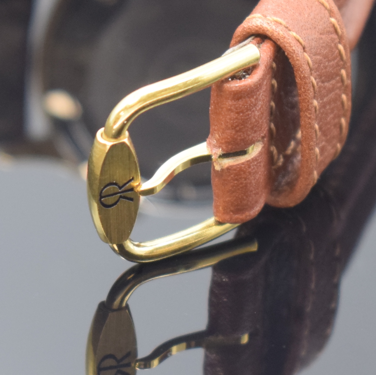 Detail b: REVUE THOMMEN Armbandwecker Serie Cricket Referenz 7922001, Schweiz um 1993, Handaufzug, verg. Metallgeh. inkl. orig. Lederband m. orig. Dornschl., ...